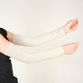 أكمام نسائية طويلة