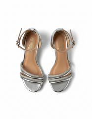 Sandals UQ
