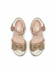 Sandals UQ