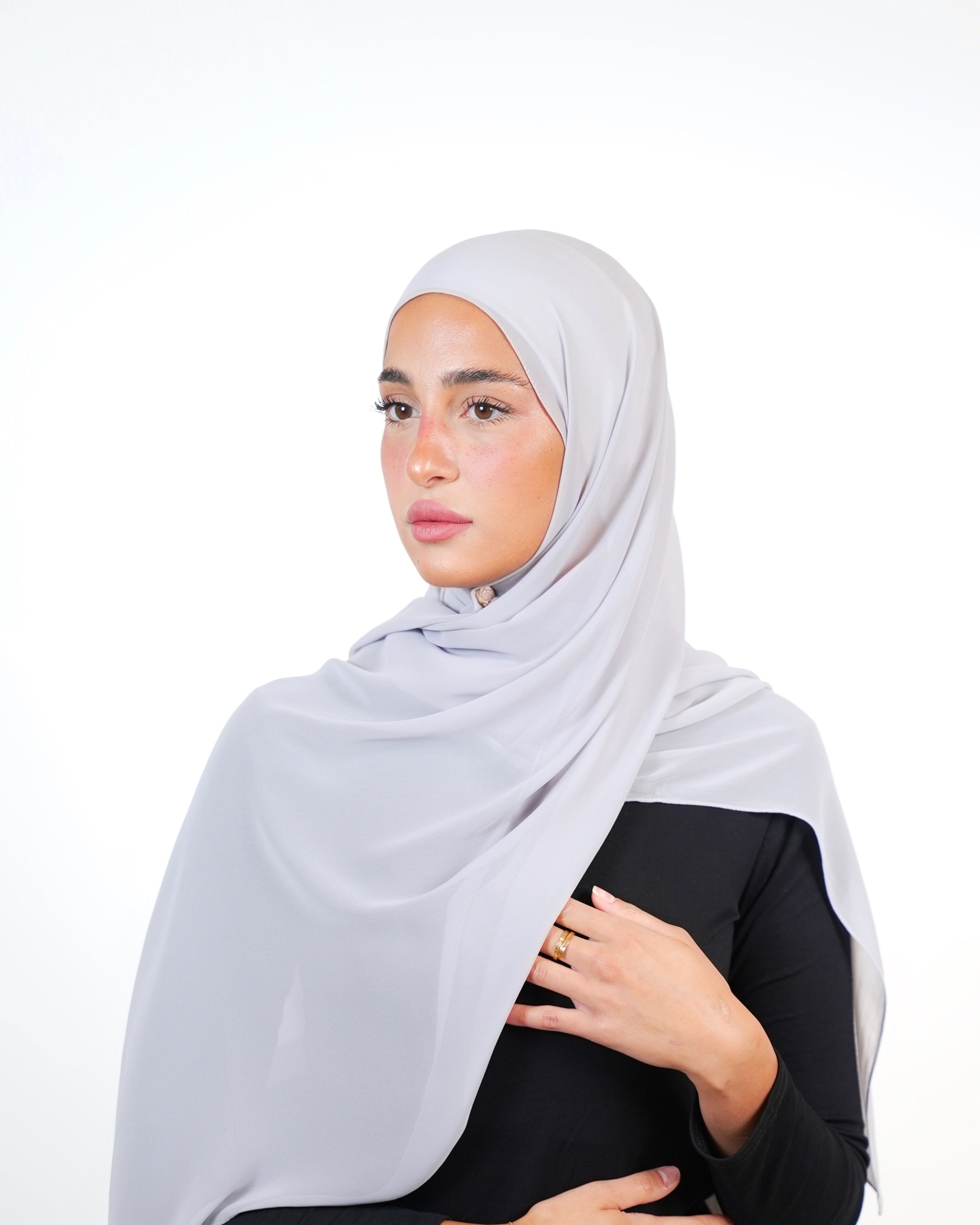 حجاب شيفون سادة أساسي