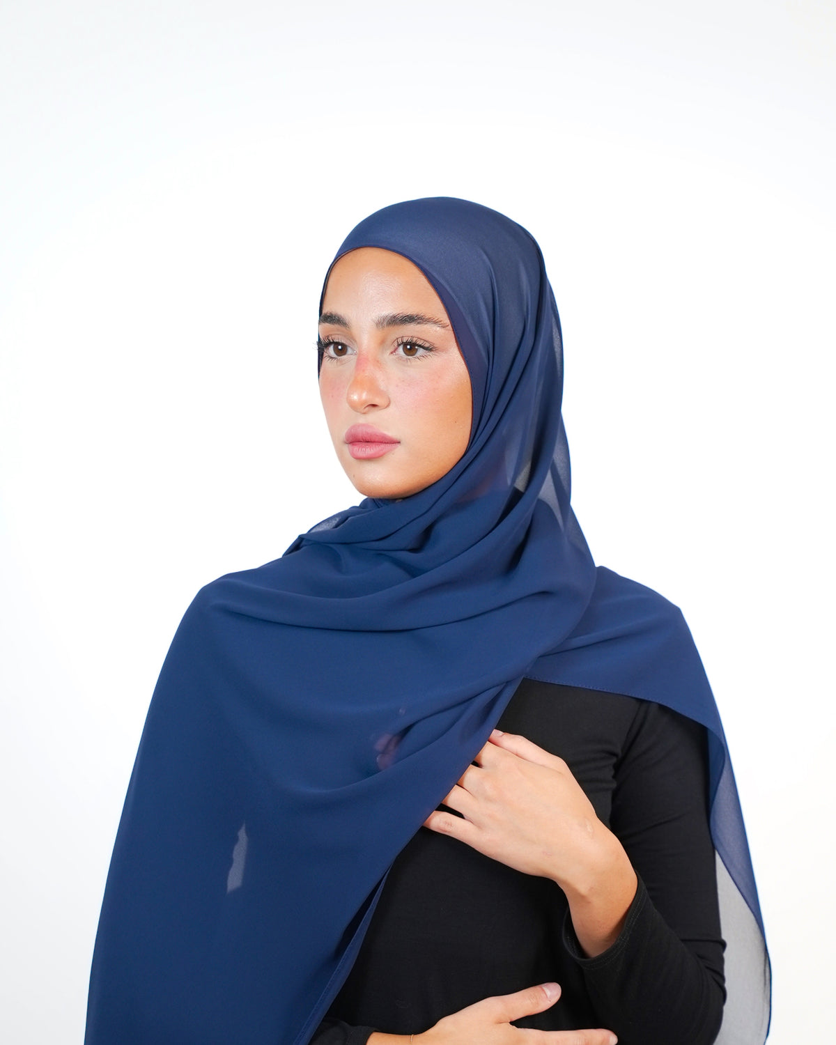 حجاب شيفون سادة أساسي