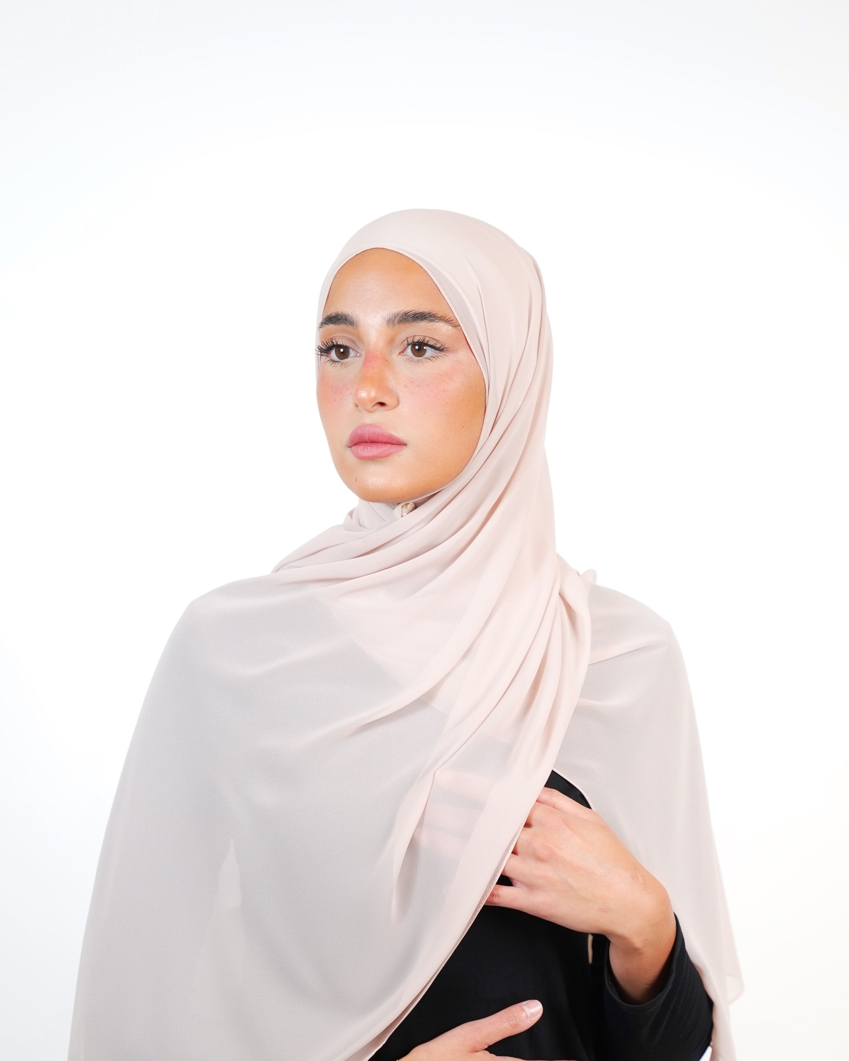 حجاب شيفون سادة أساسي