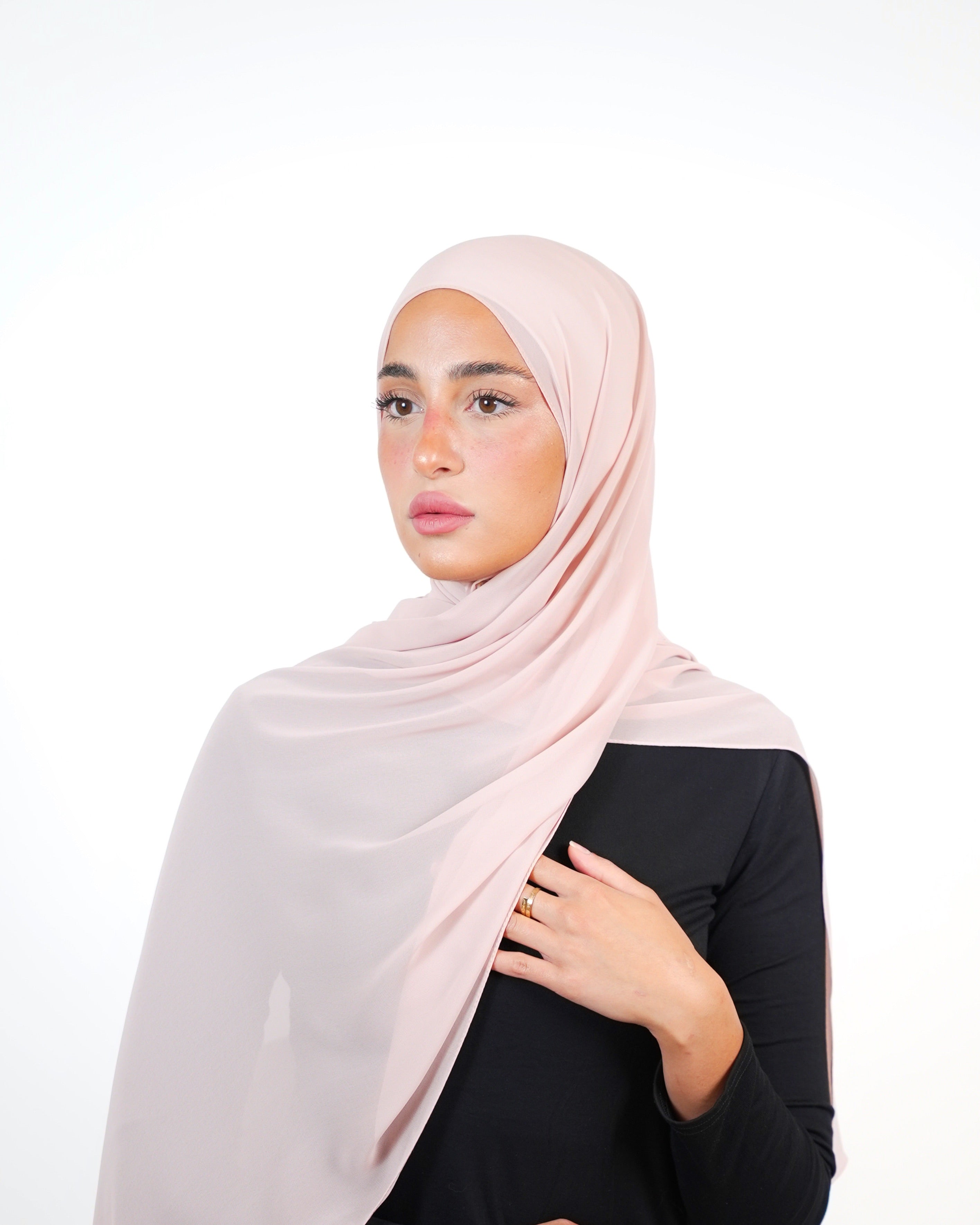 حجاب شيفون سادة أساسي