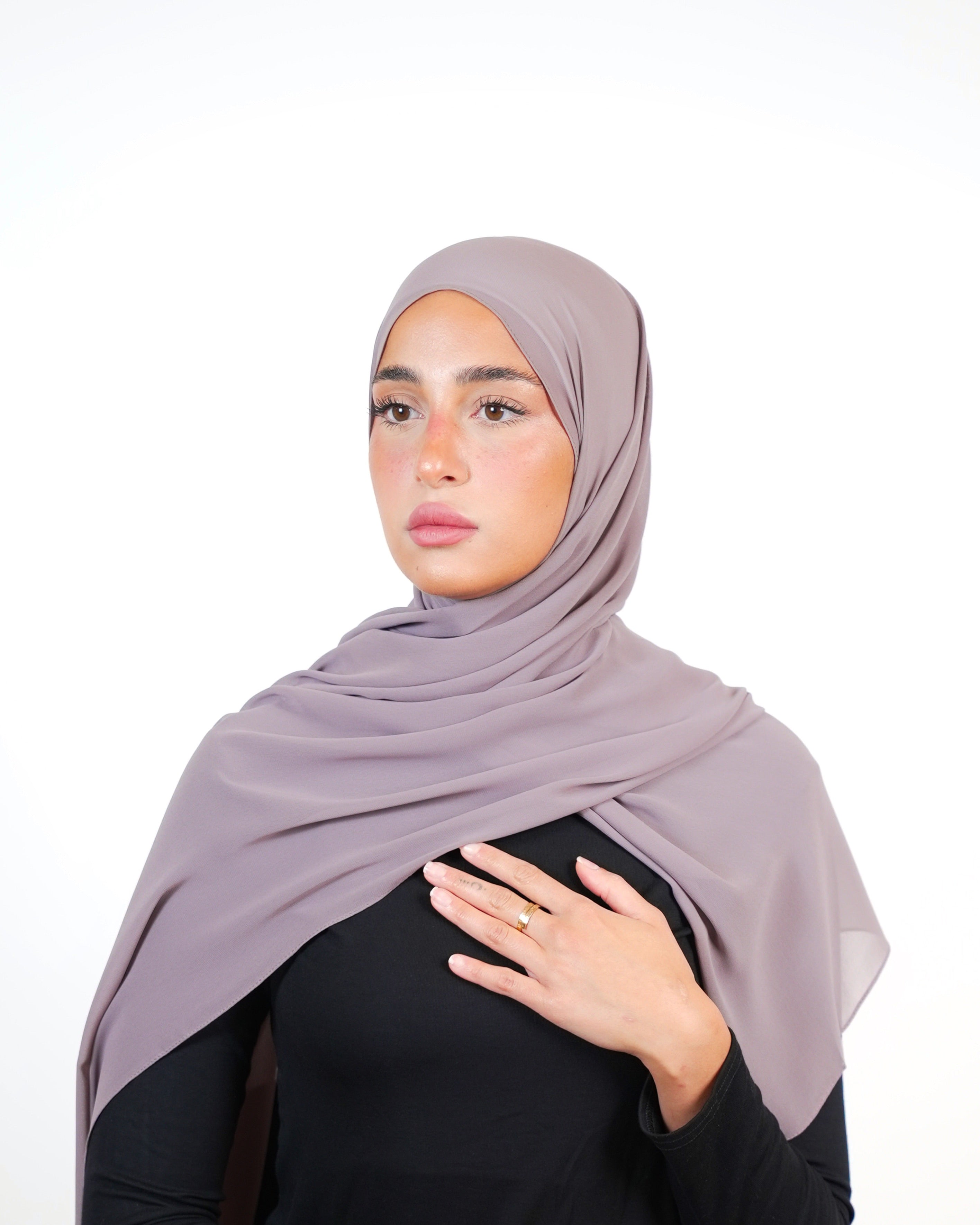 حجاب شيفون سادة أساسي