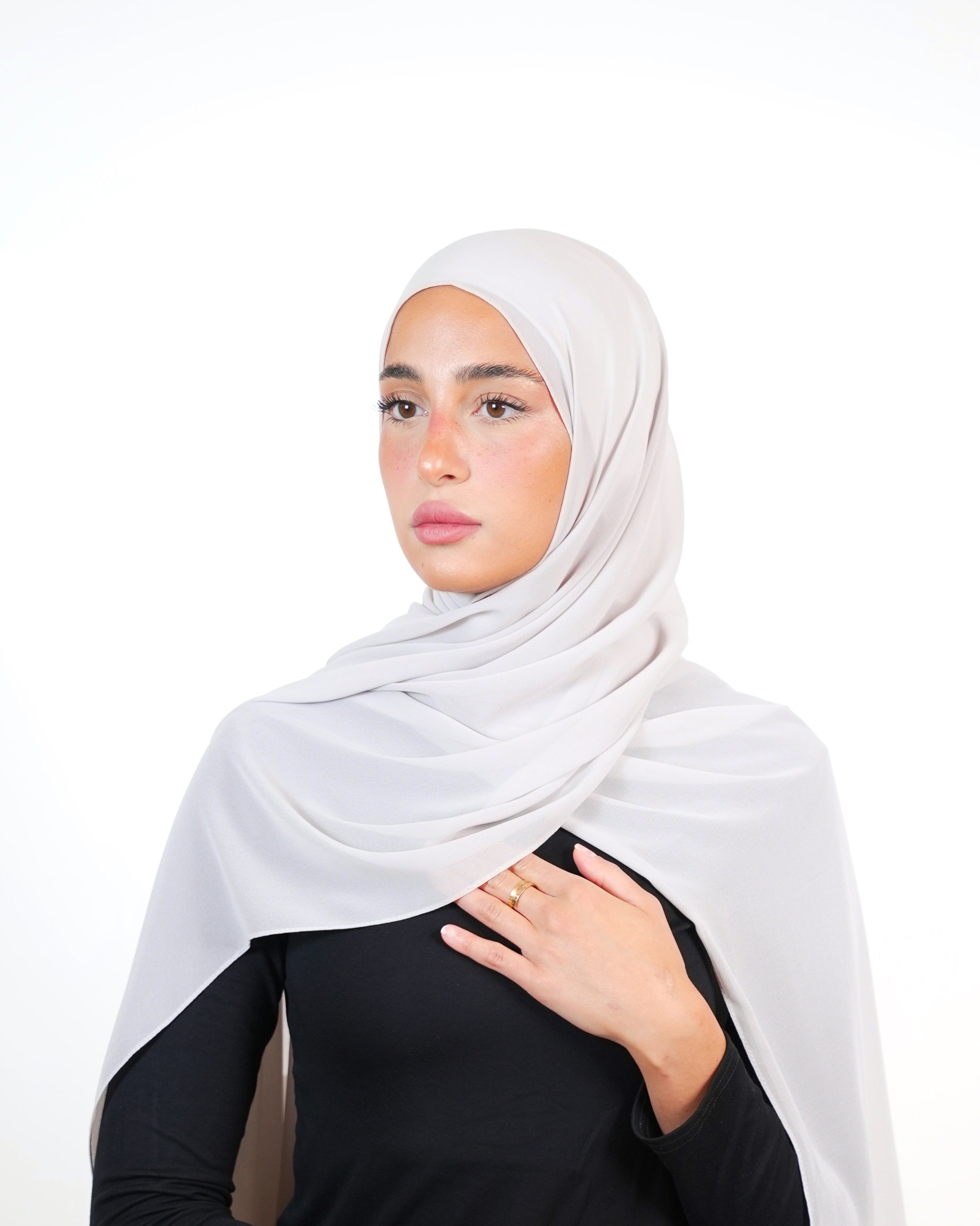 حجاب شيفون سادة أساسي