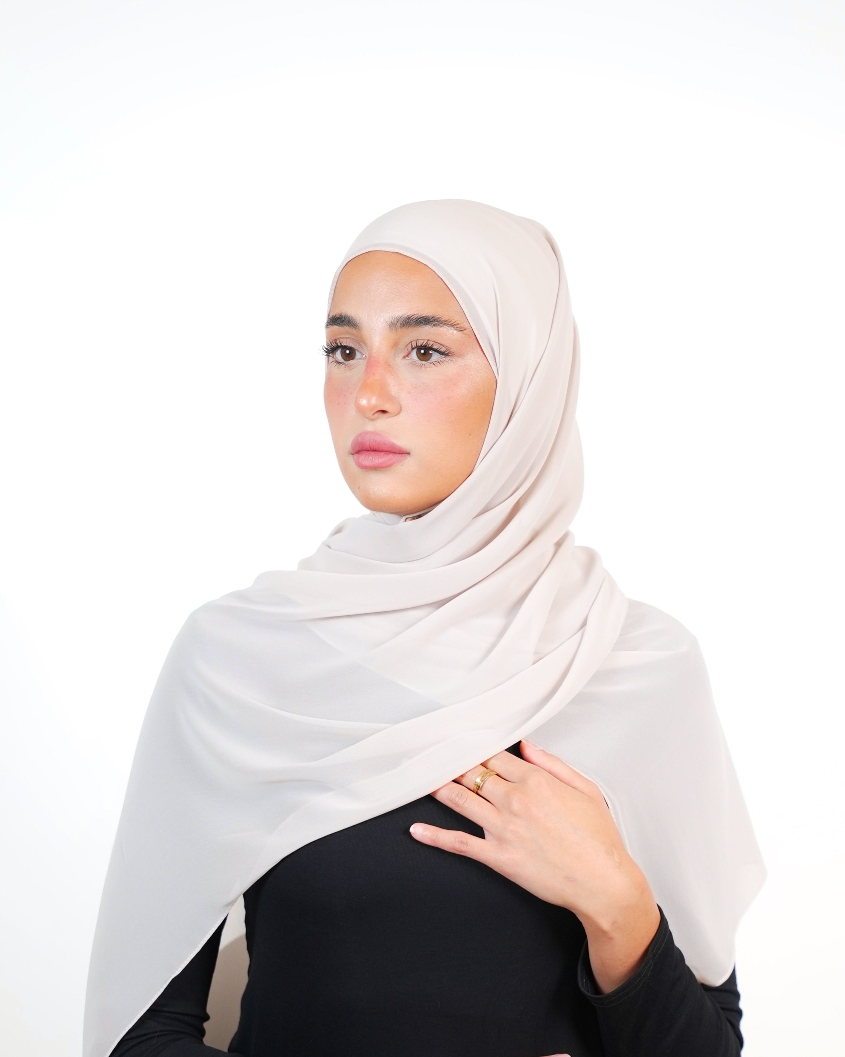 حجاب شيفون سادة أساسي