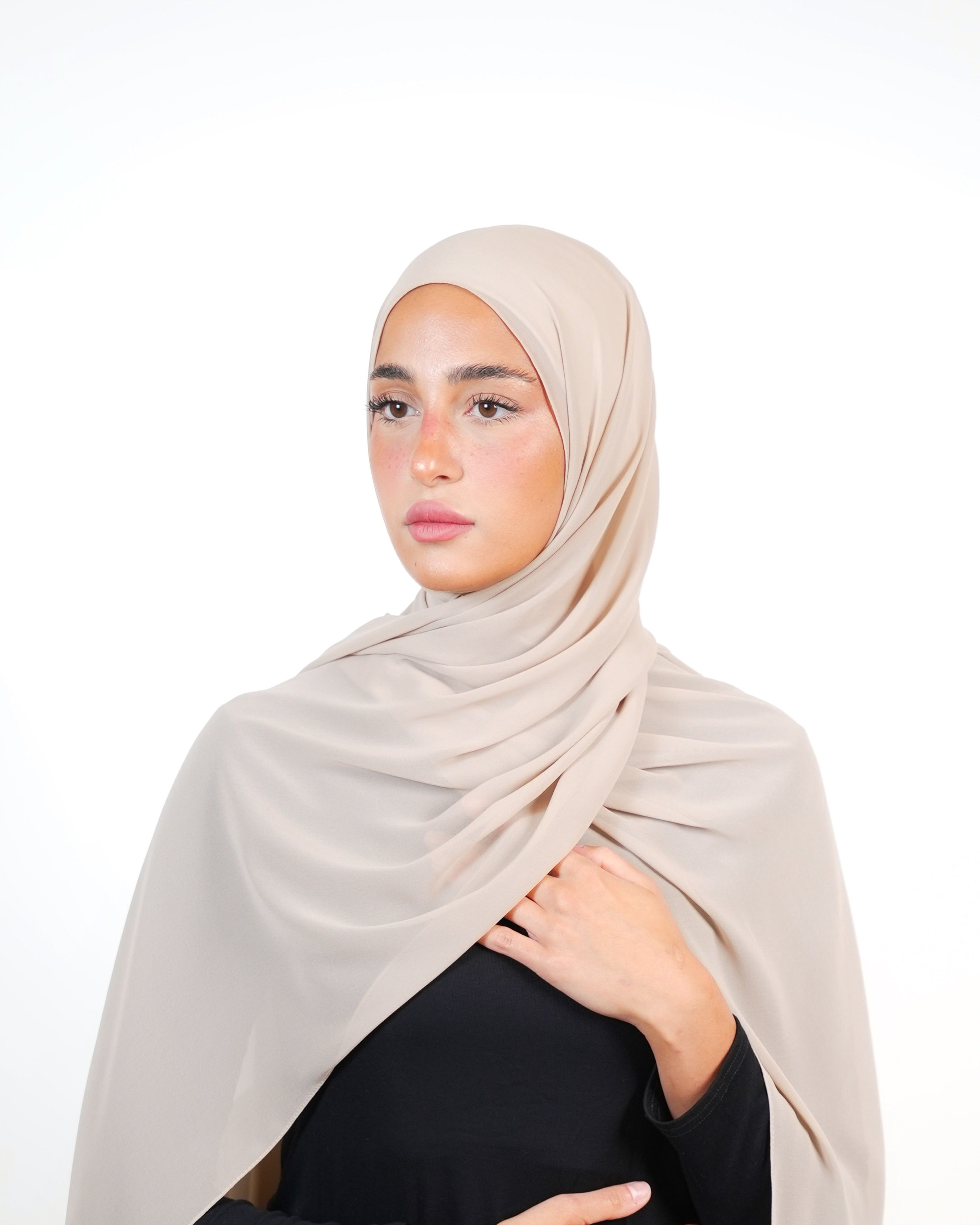 حجاب شيفون سادة أساسي