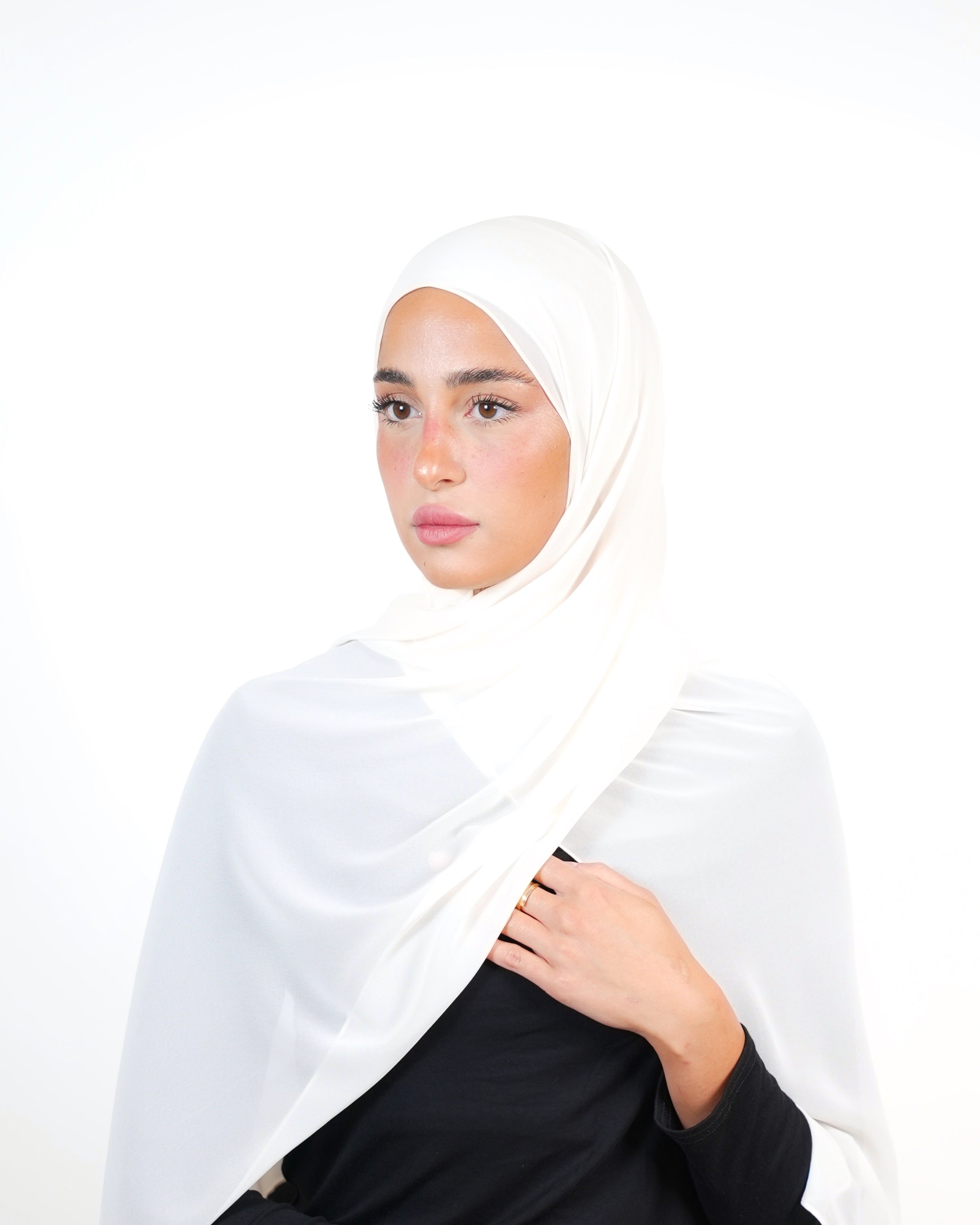 حجاب شيفون سادة أساسي