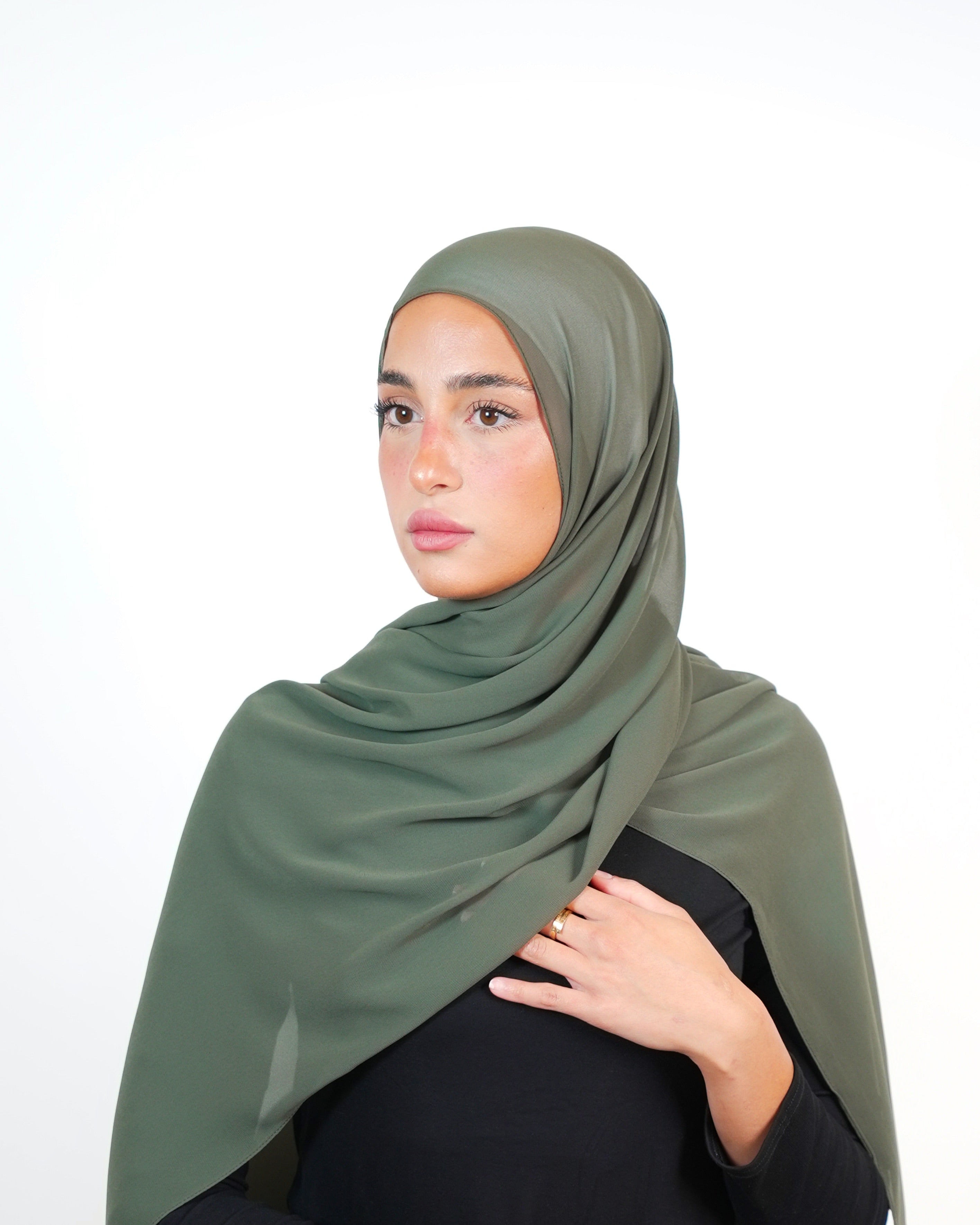 حجاب شيفون سادة أساسي
