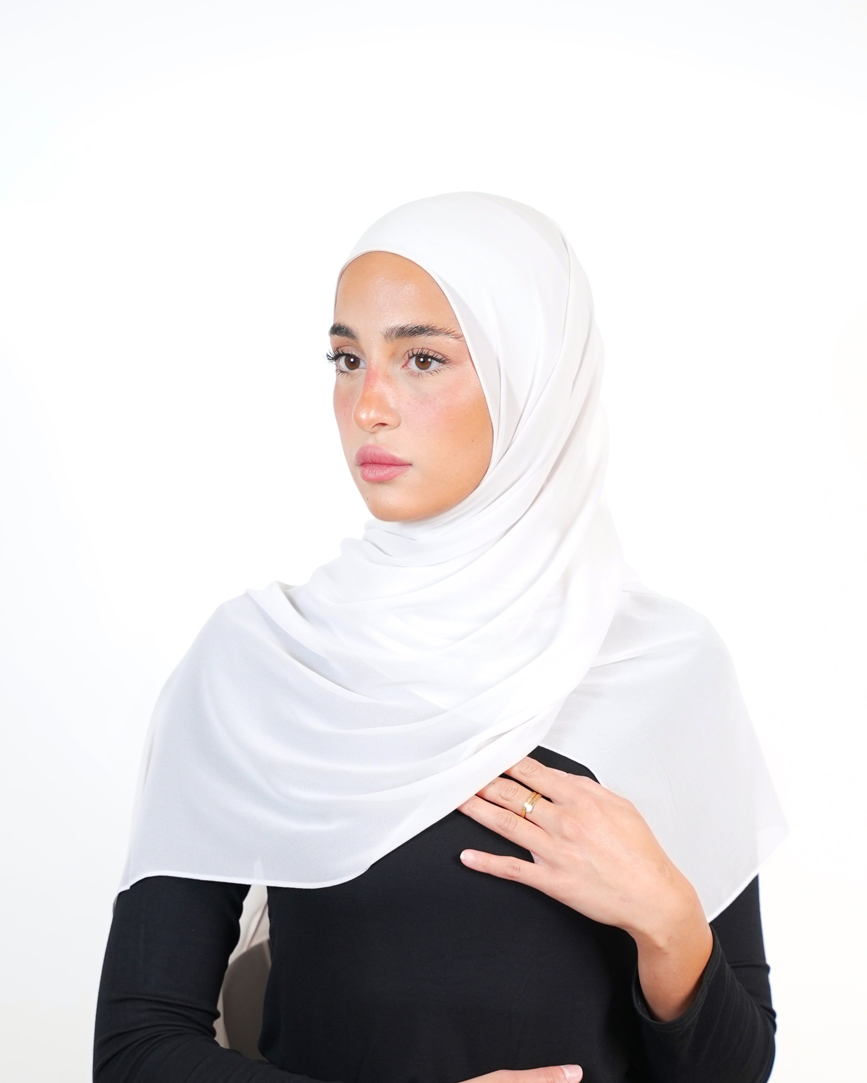 حجاب شيفون سادة أساسي
