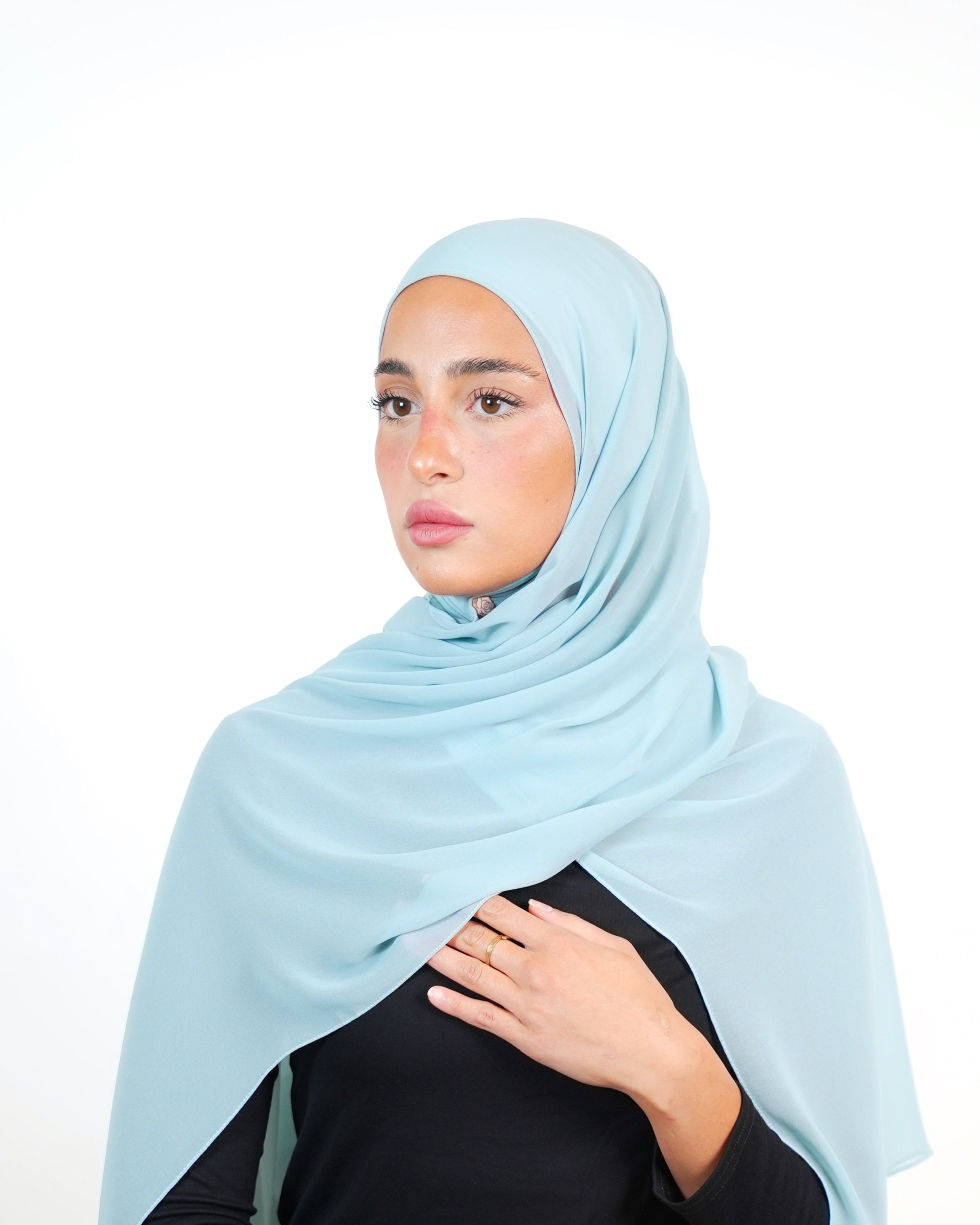 حجاب شيفون سادة أساسي
