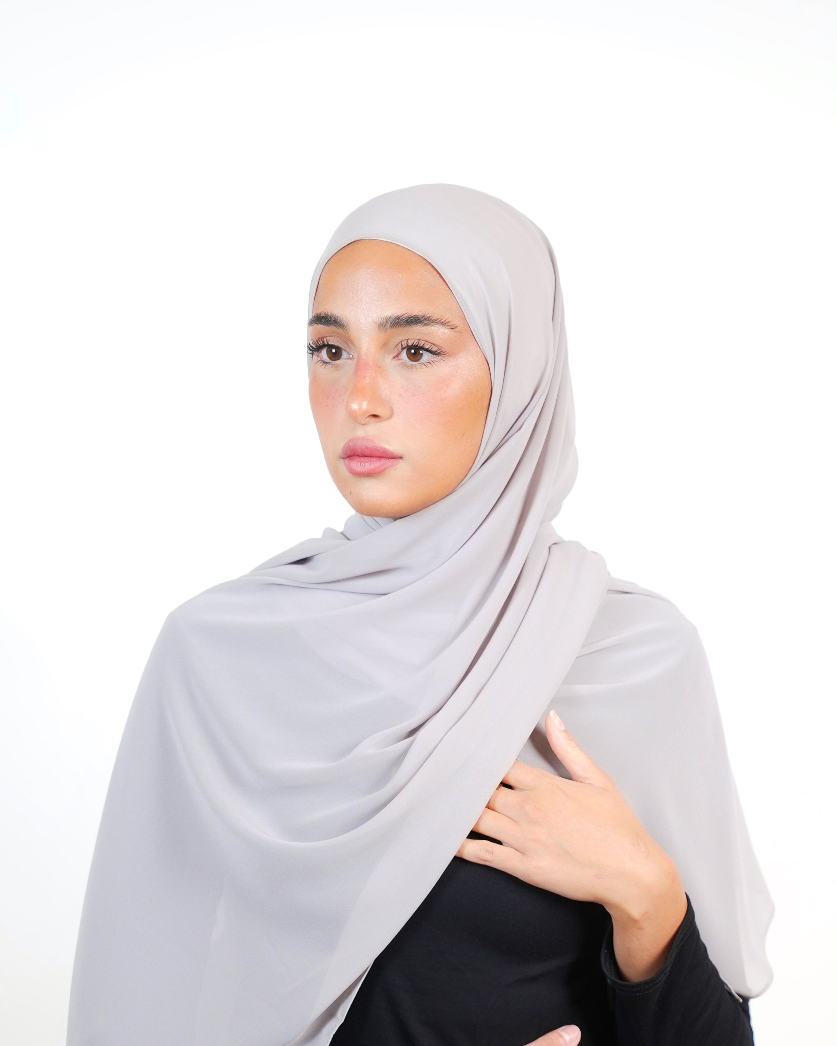 حجاب شيفون سادة أساسي