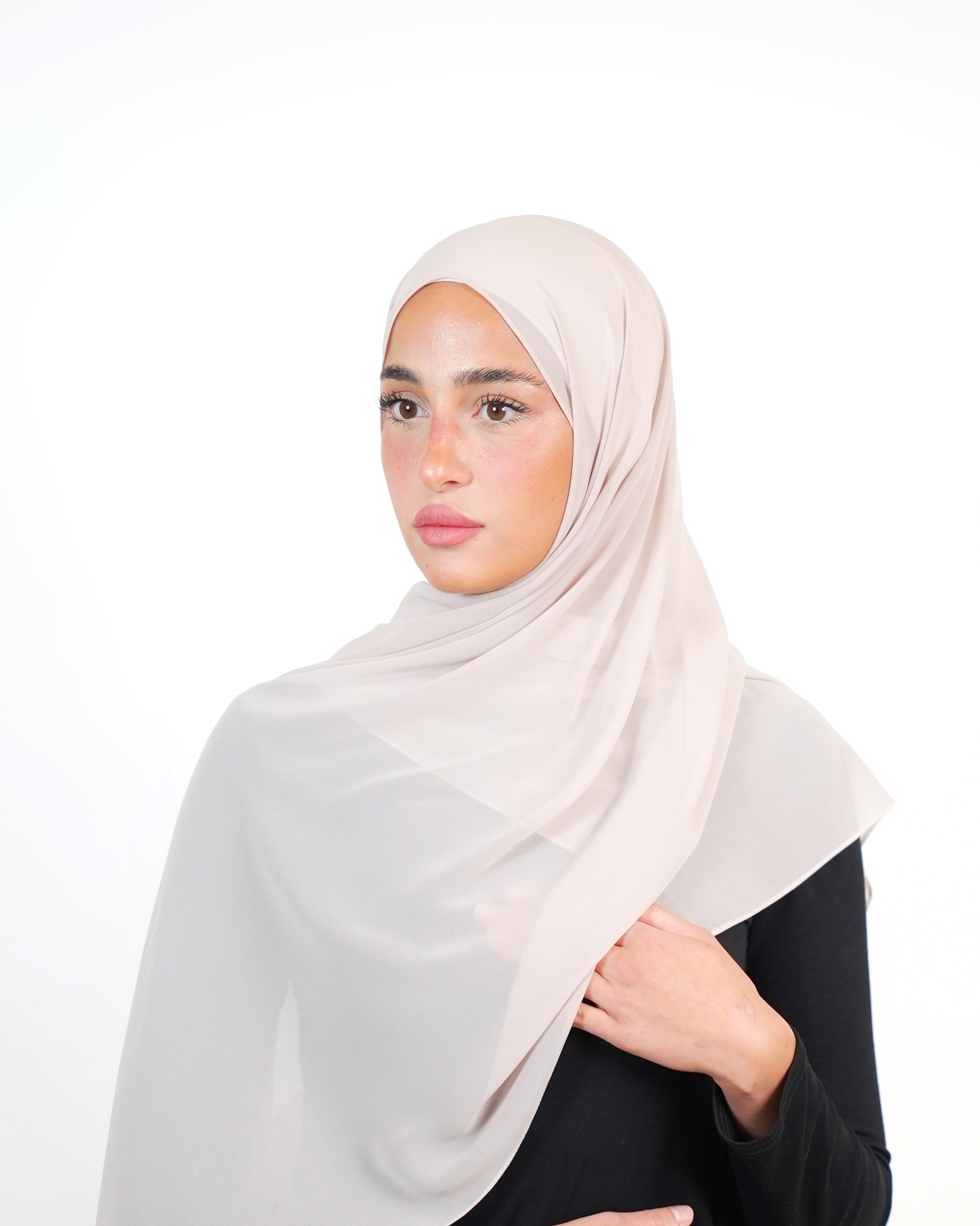 حجاب شيفون سادة أساسي