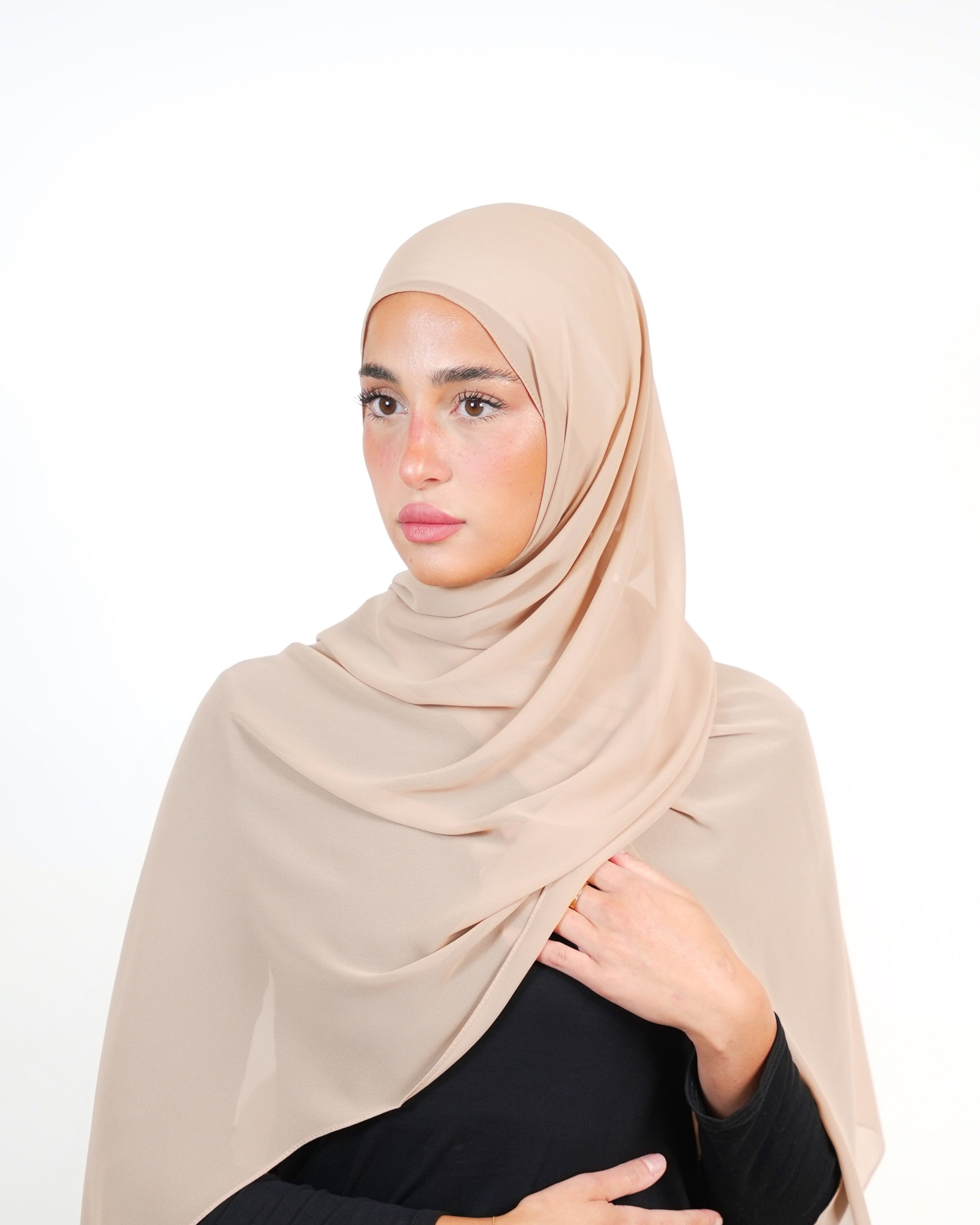 حجاب شيفون سادة أساسي