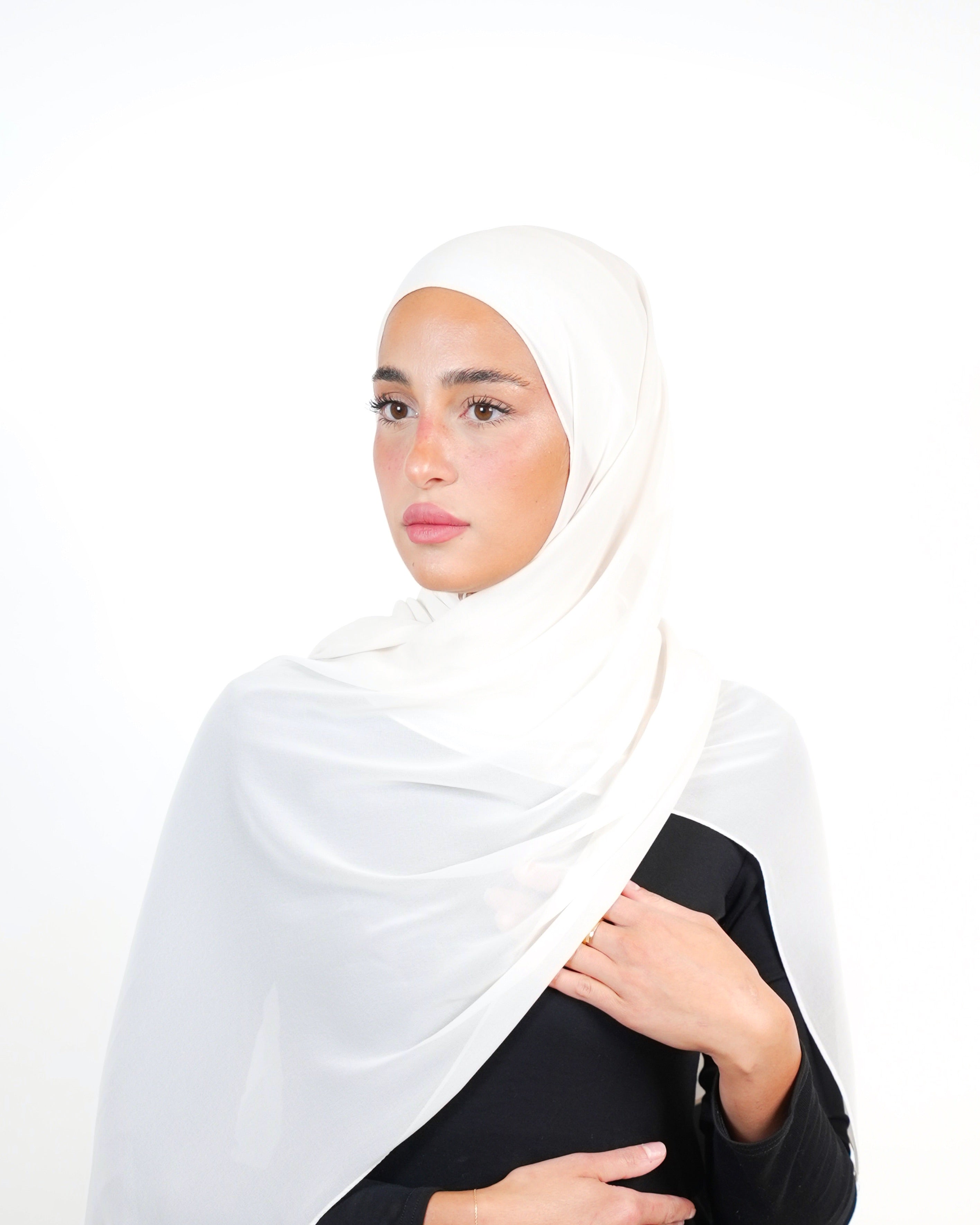 حجاب شيفون سادة أساسي