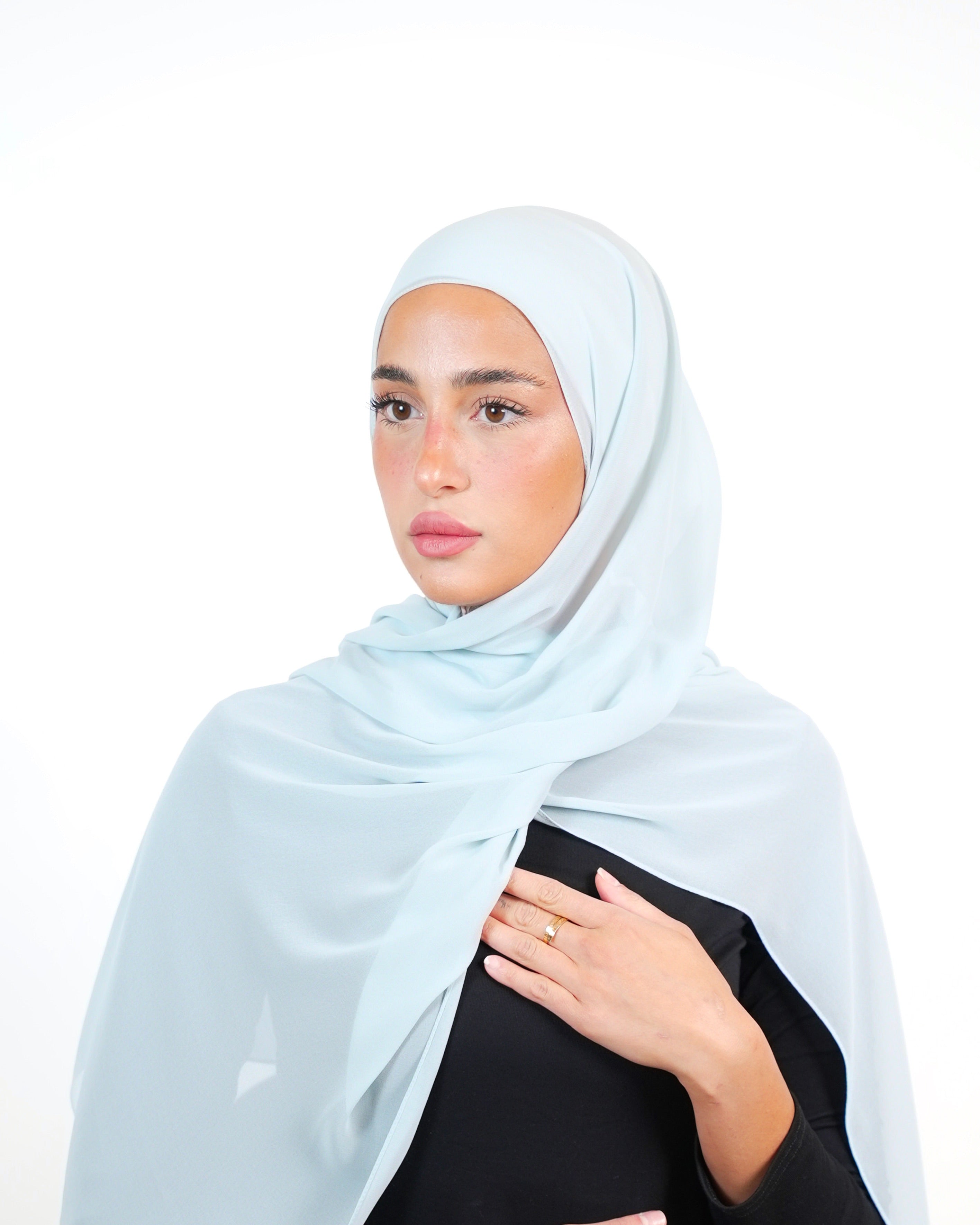 حجاب شيفون سادة أساسي