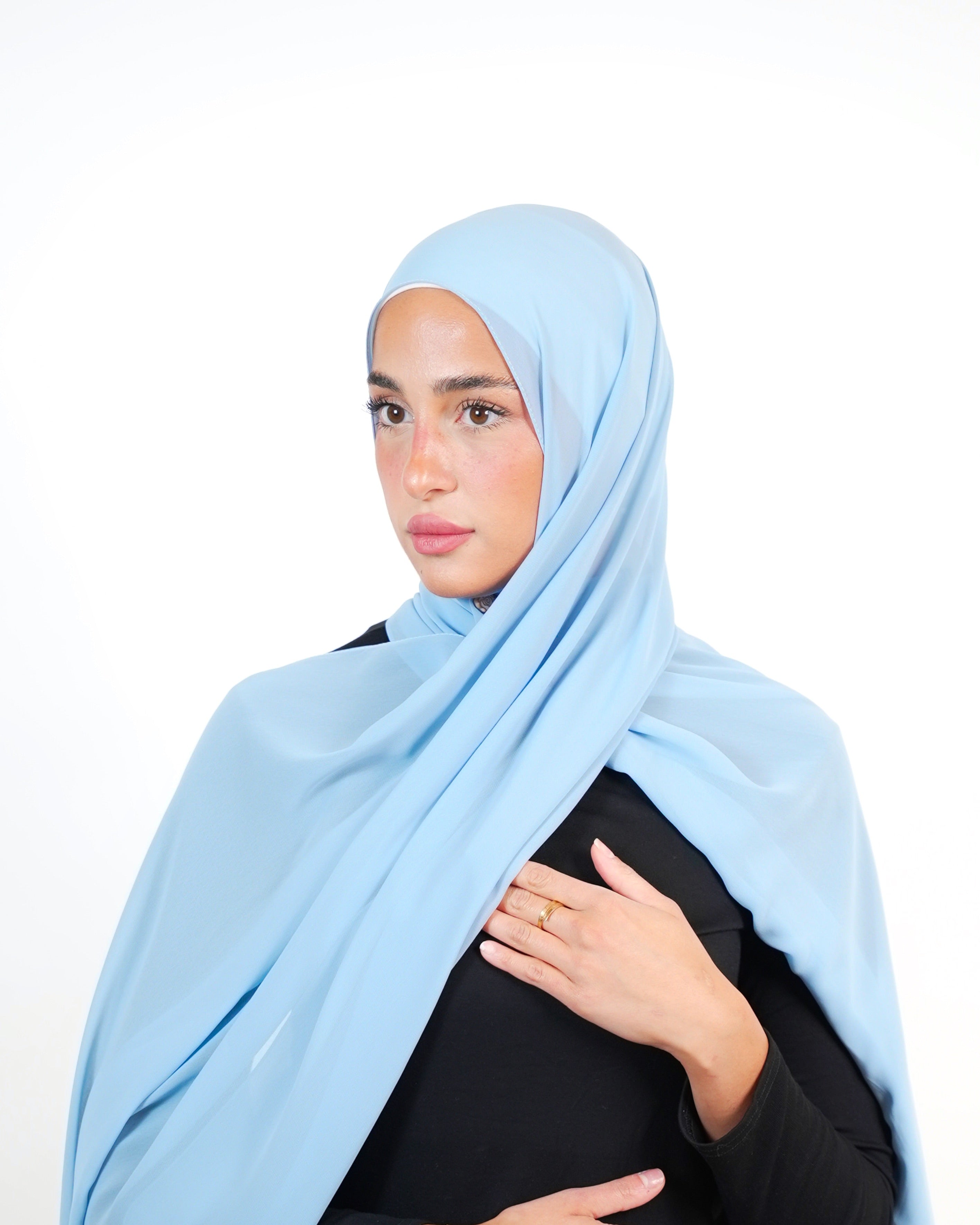 حجاب شيفون سادة أساسي