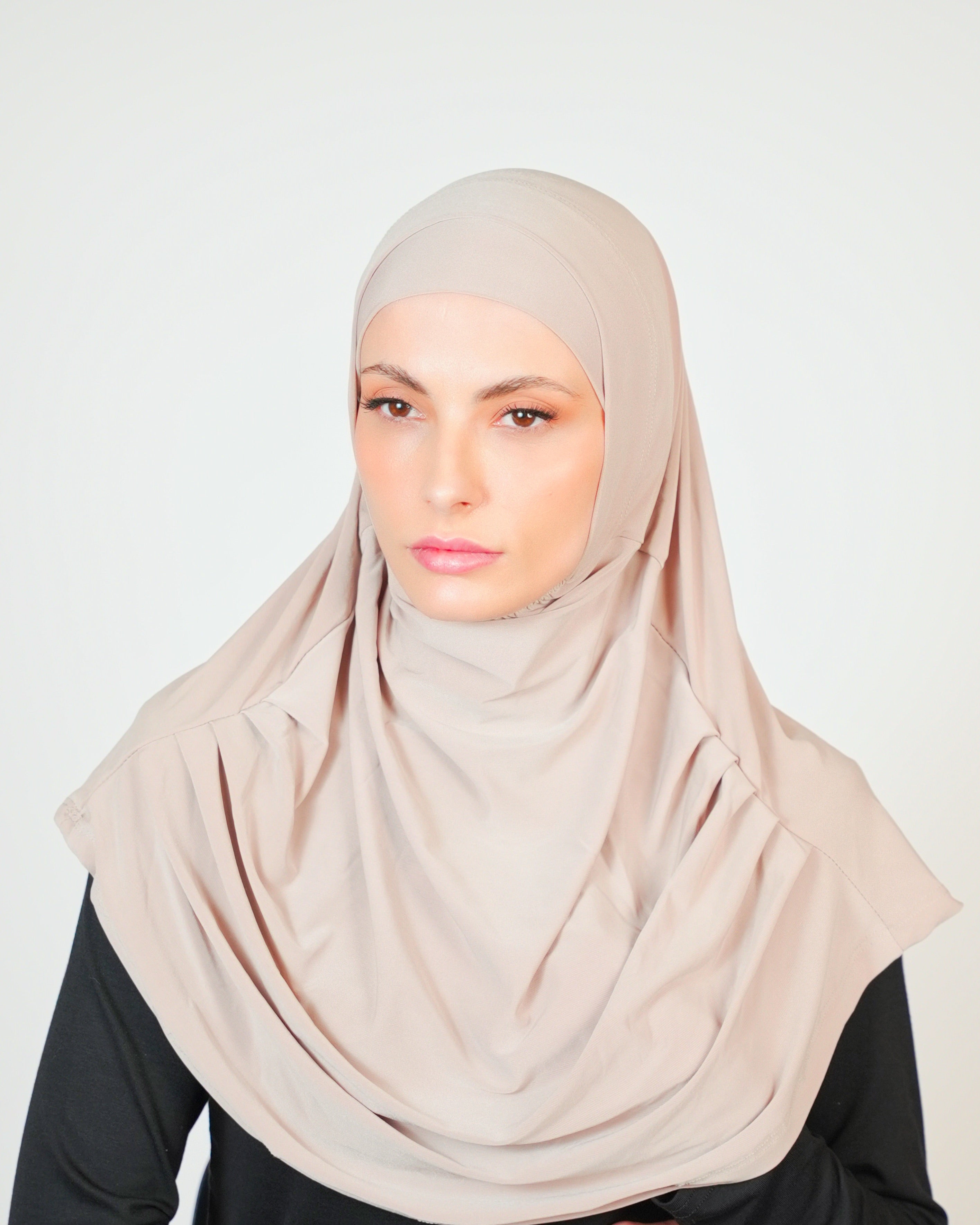 حجاب من قطعتين من الليكرا