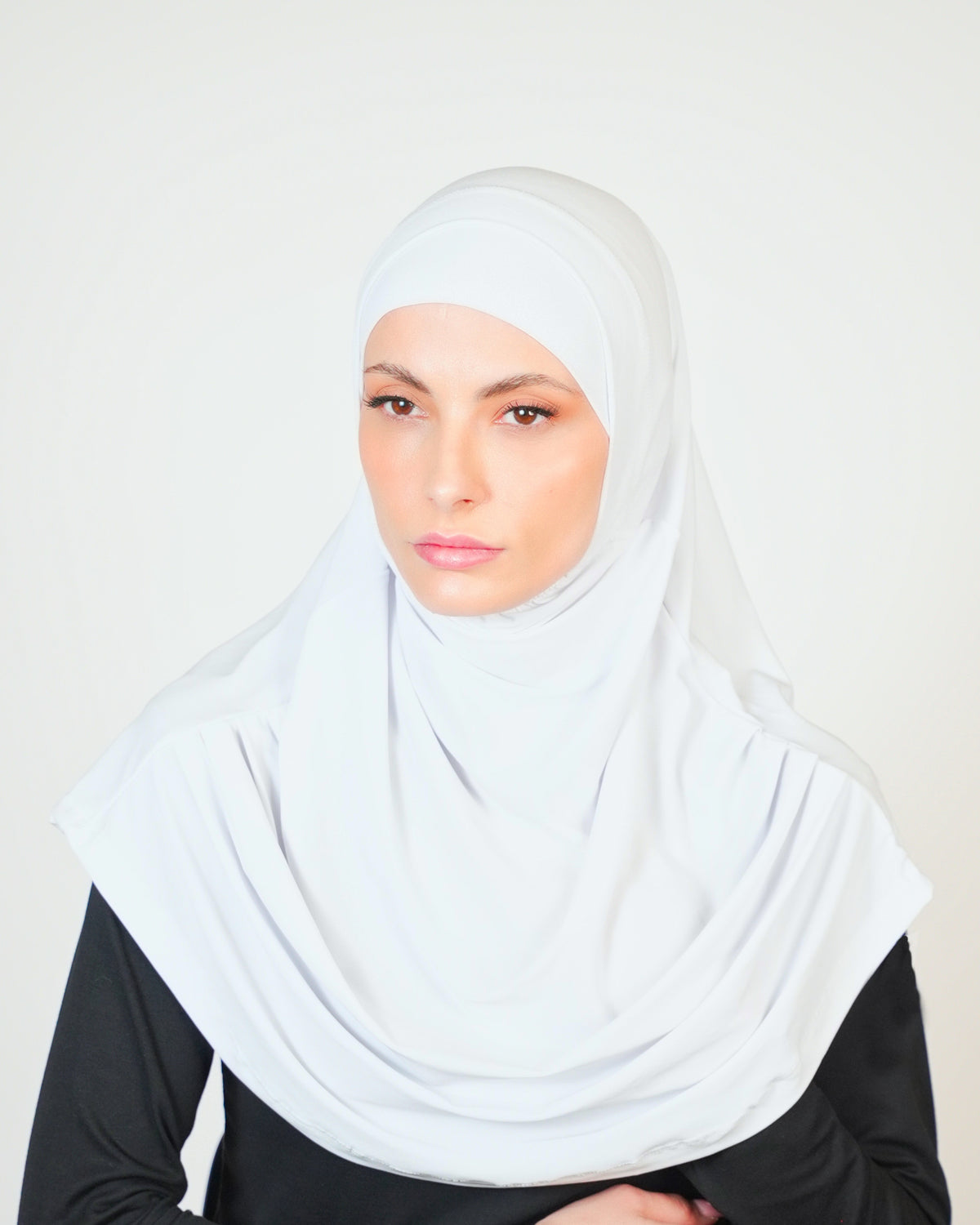 حجاب من قطعتين من الليكرا