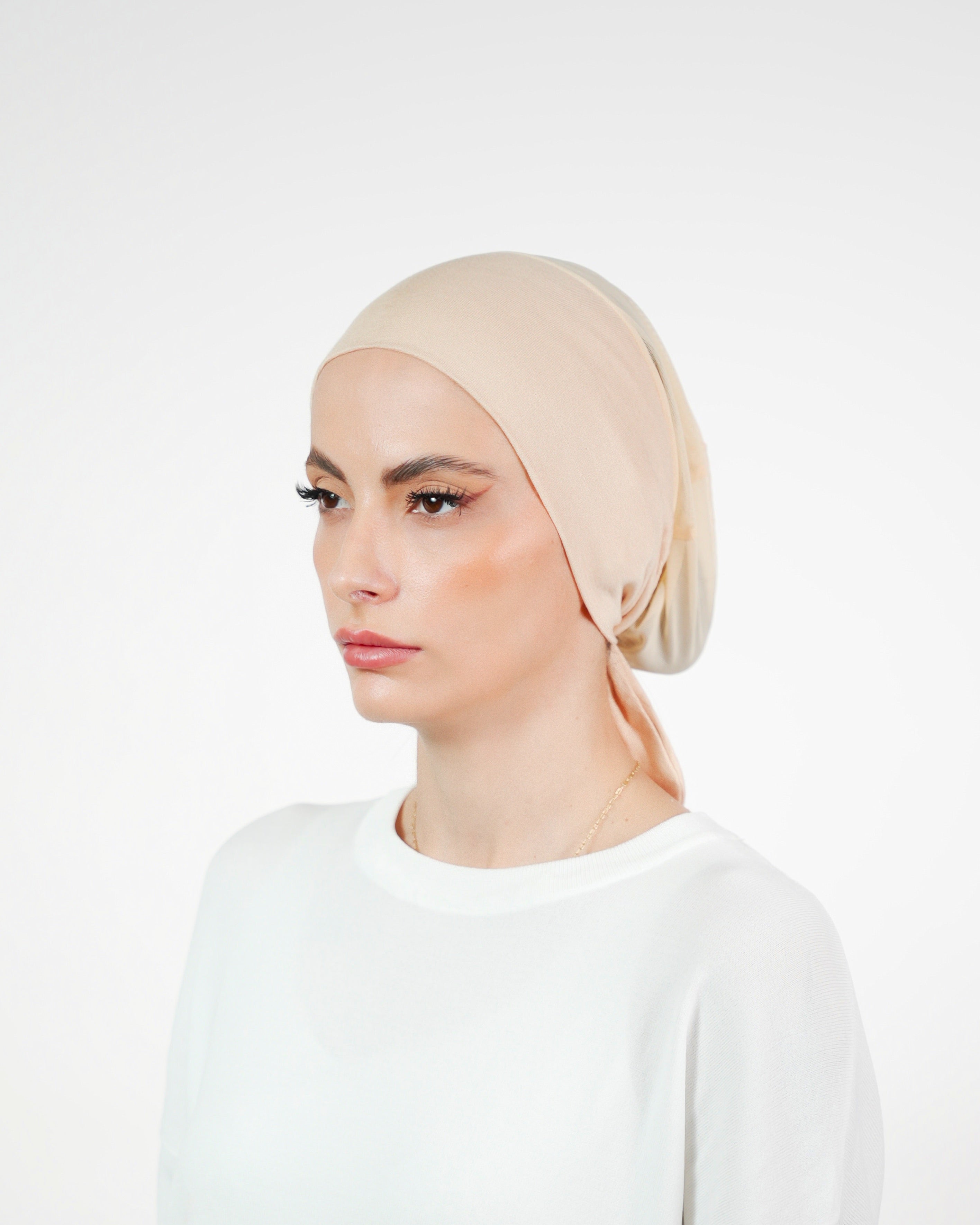 Airy Seamless Bonnet