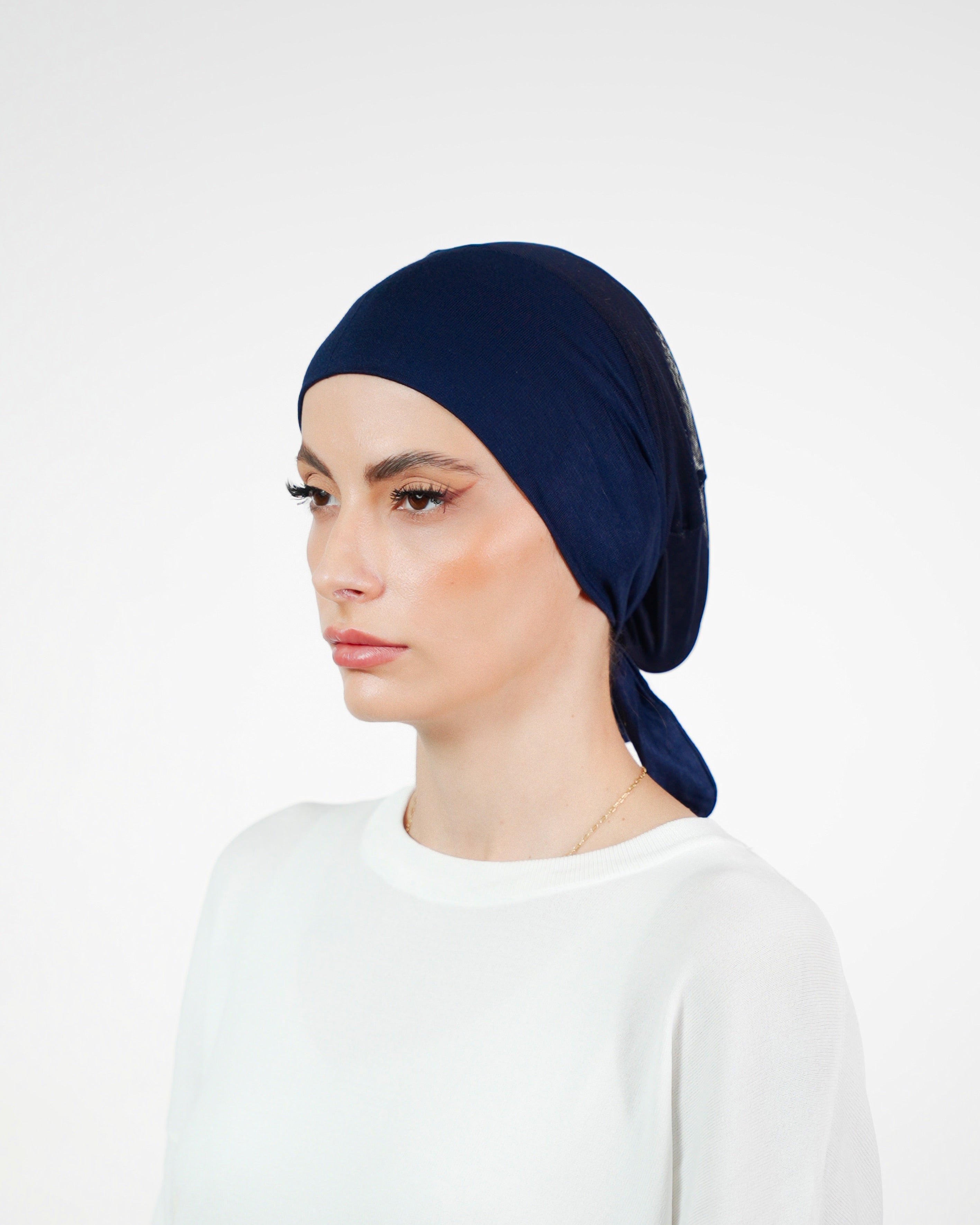 Airy Seamless Bonnet