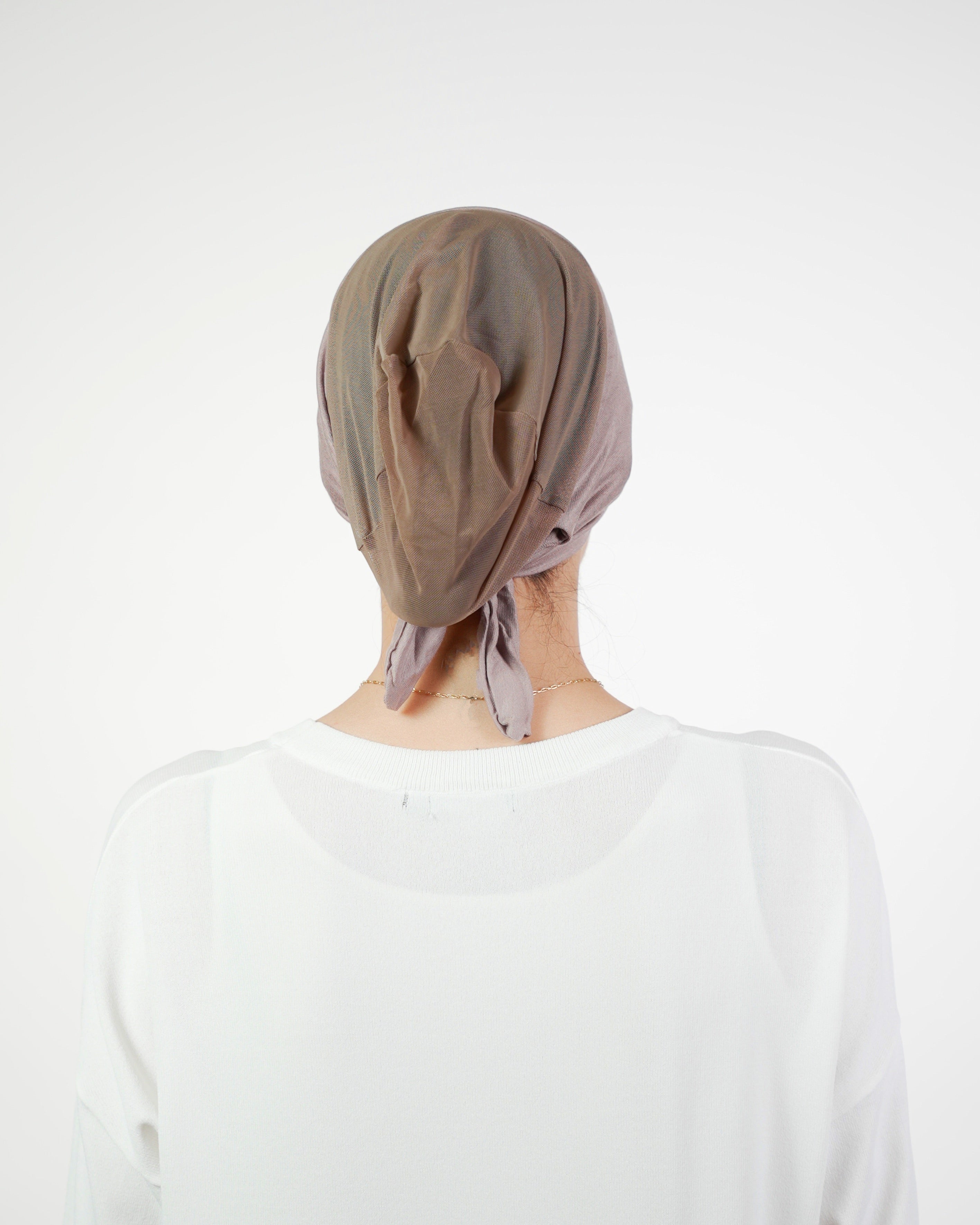 Airy Seamless Bonnet