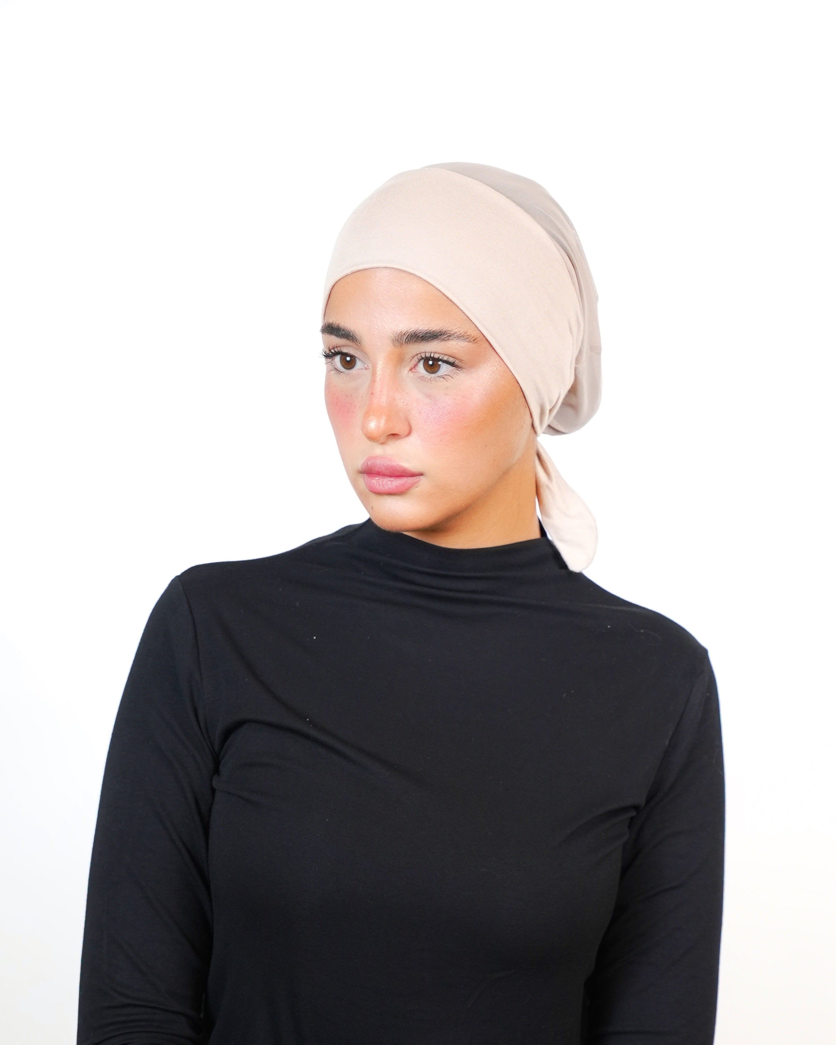 Airy Seamless Bonnet