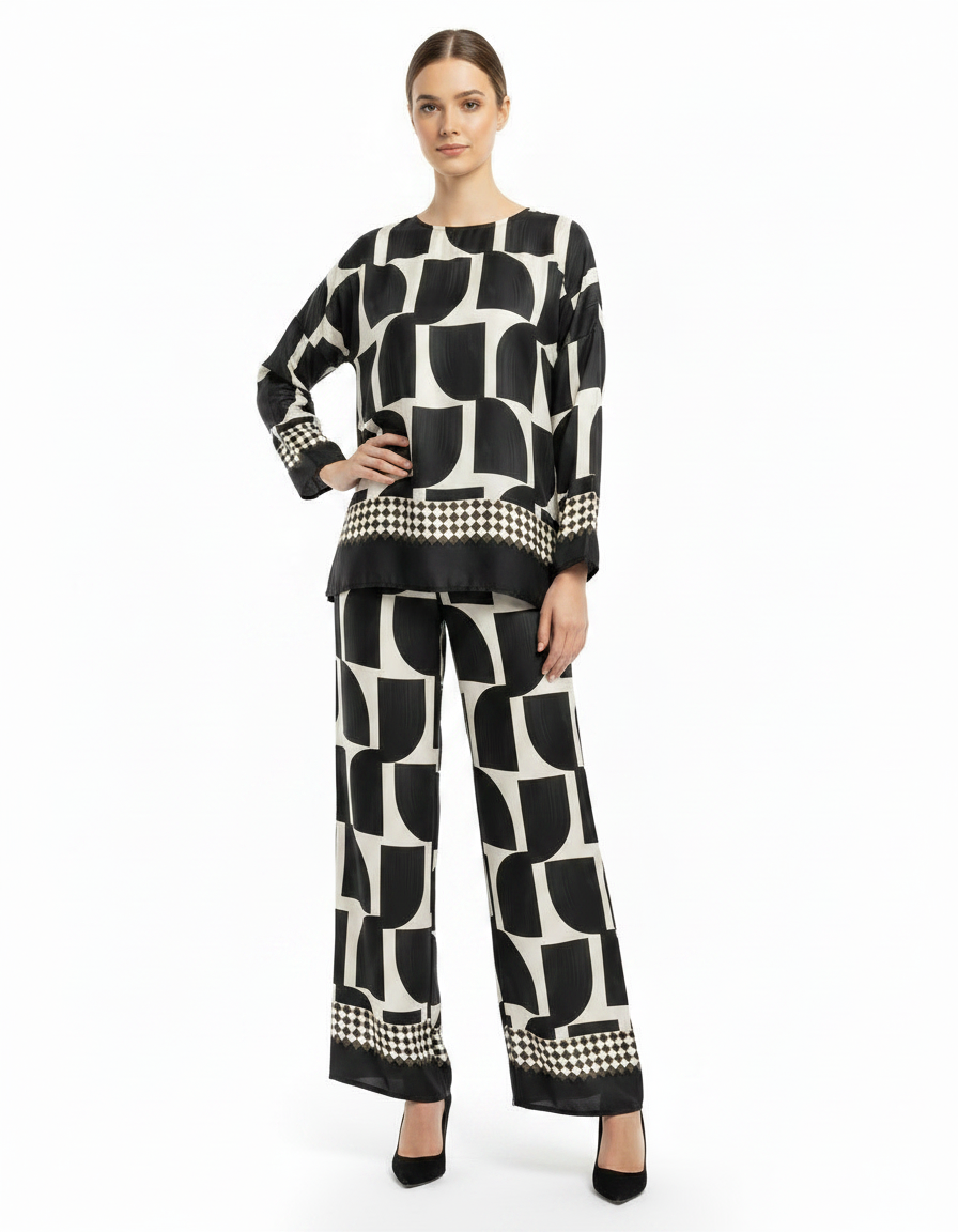 Sabrina Geometric Co-ord Set – Pull-On Boat Neck