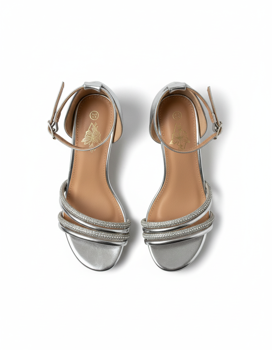 Sandals  UQ