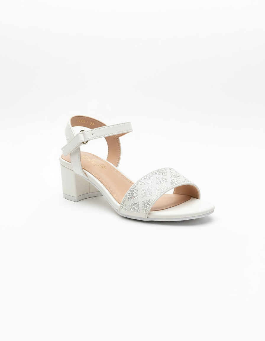Sandals  UQ