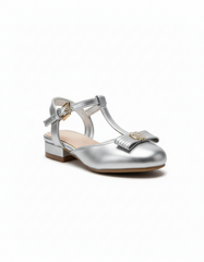 Sandals  UQ
