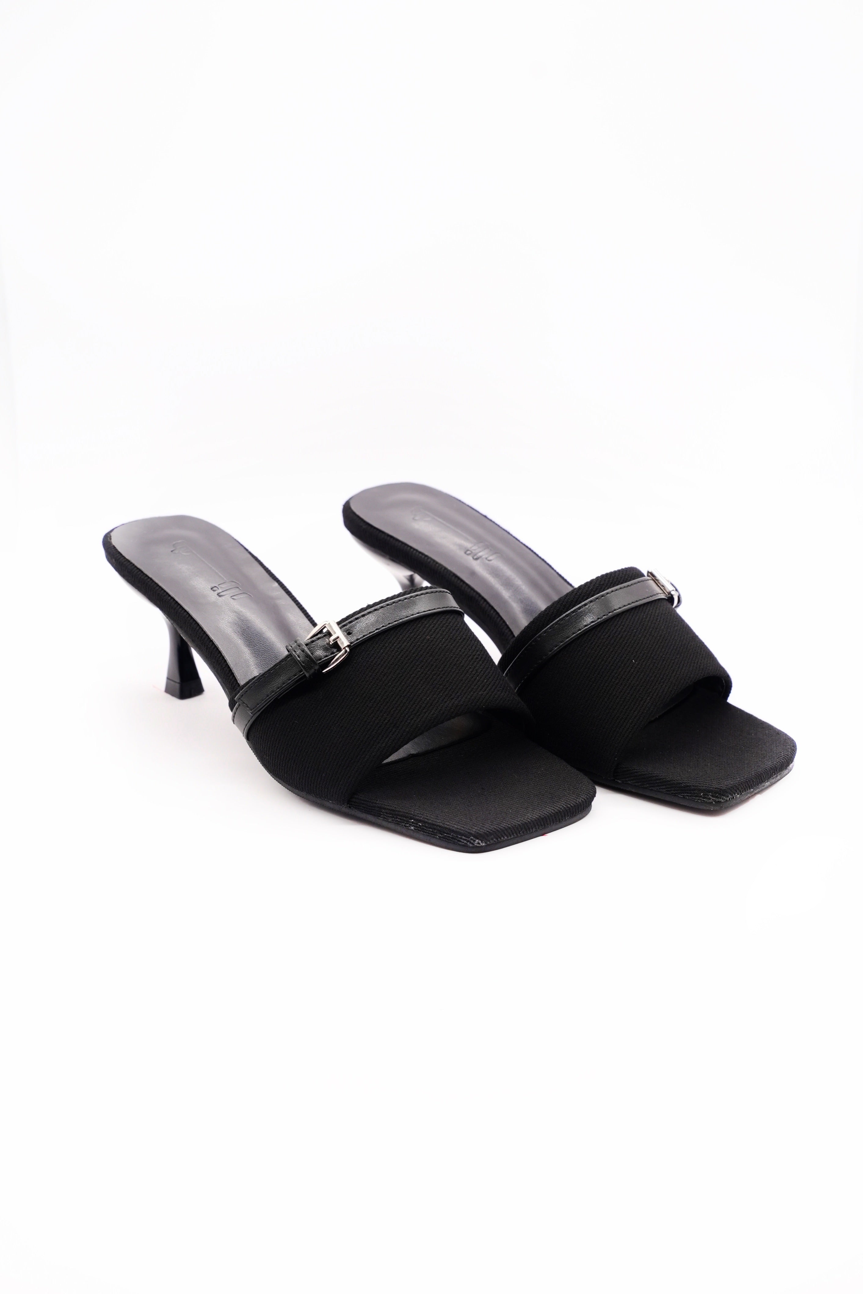 Kitten Heel
