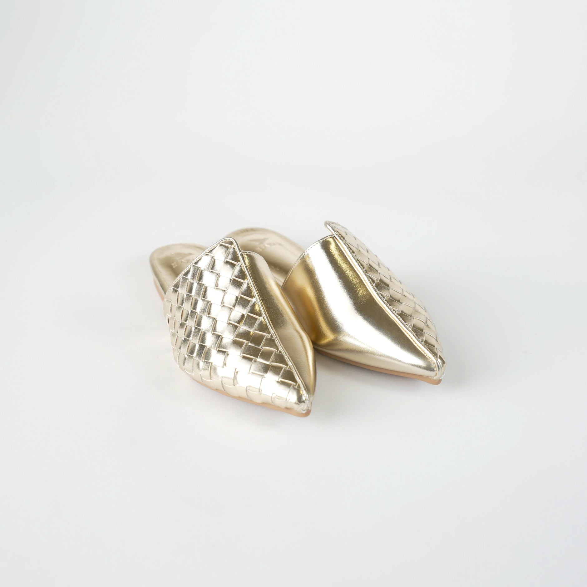 【新品未使用】YELLO REBIRTH MULES YELLO / AMBER MULES