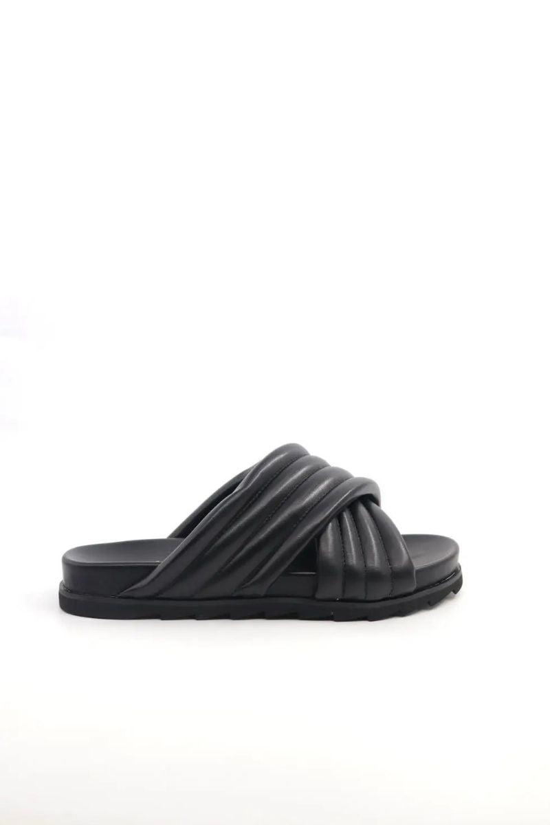 Slip-On  Hazar
