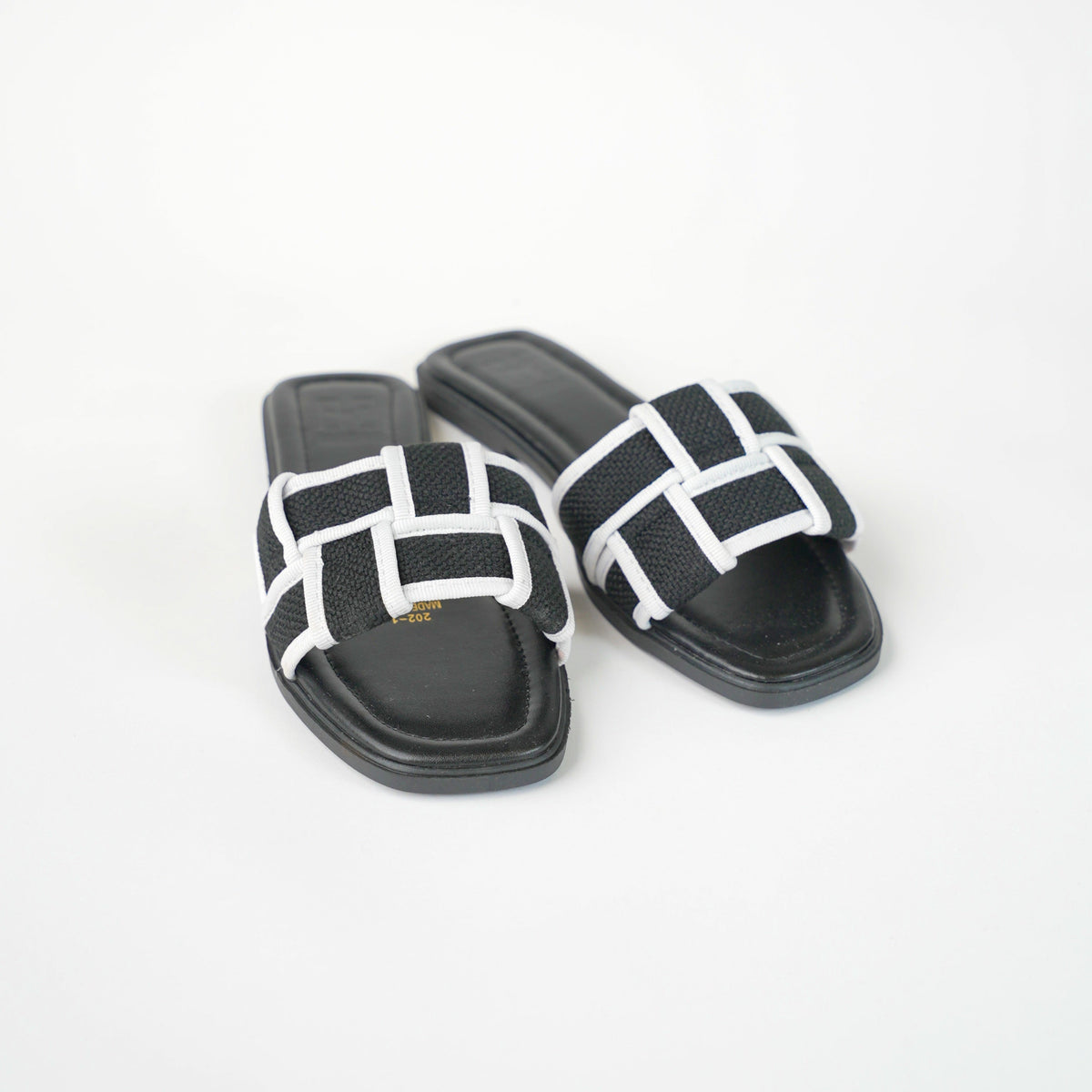 Slip-On  Hazar