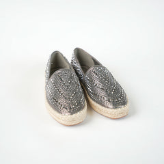 Flat shoe