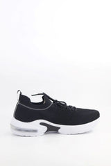 Trainer