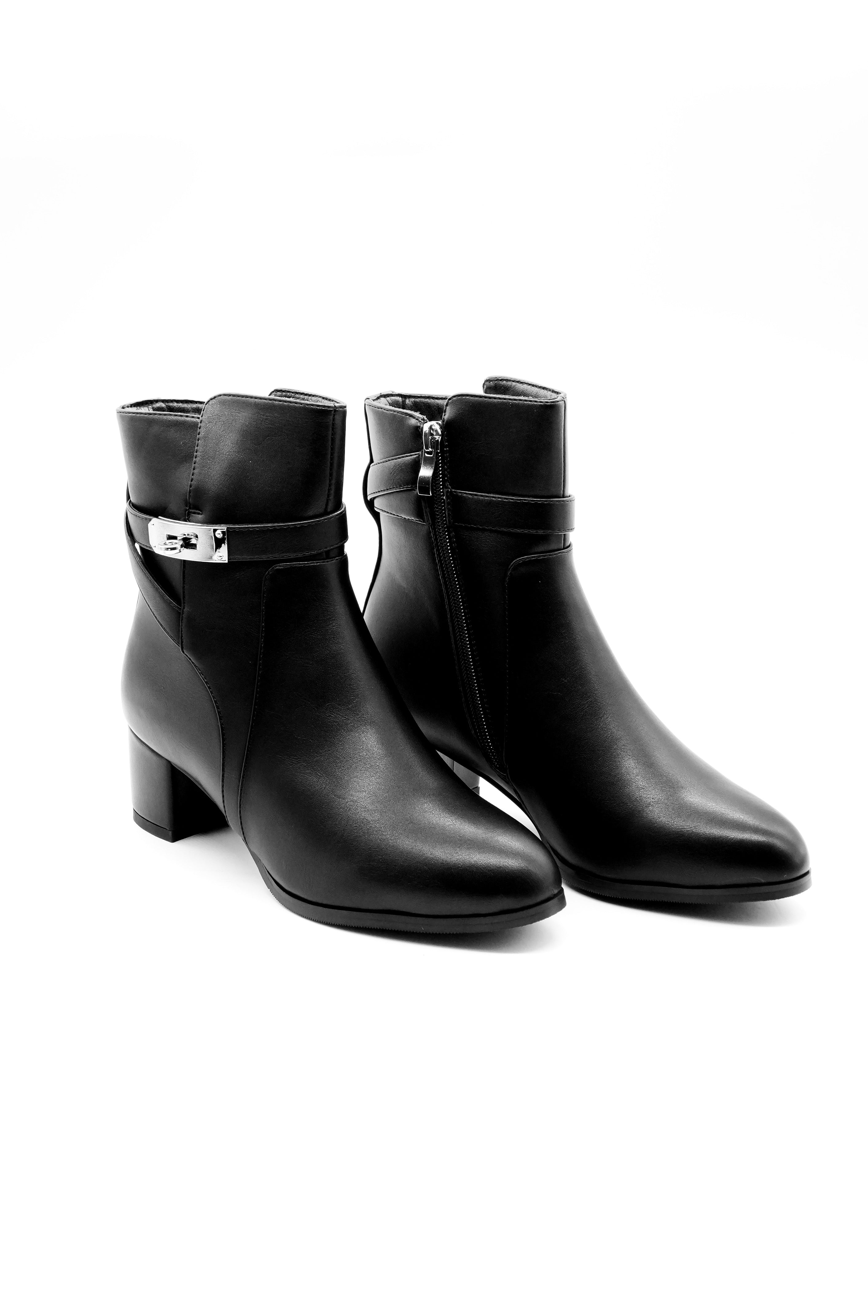 Clog Boot