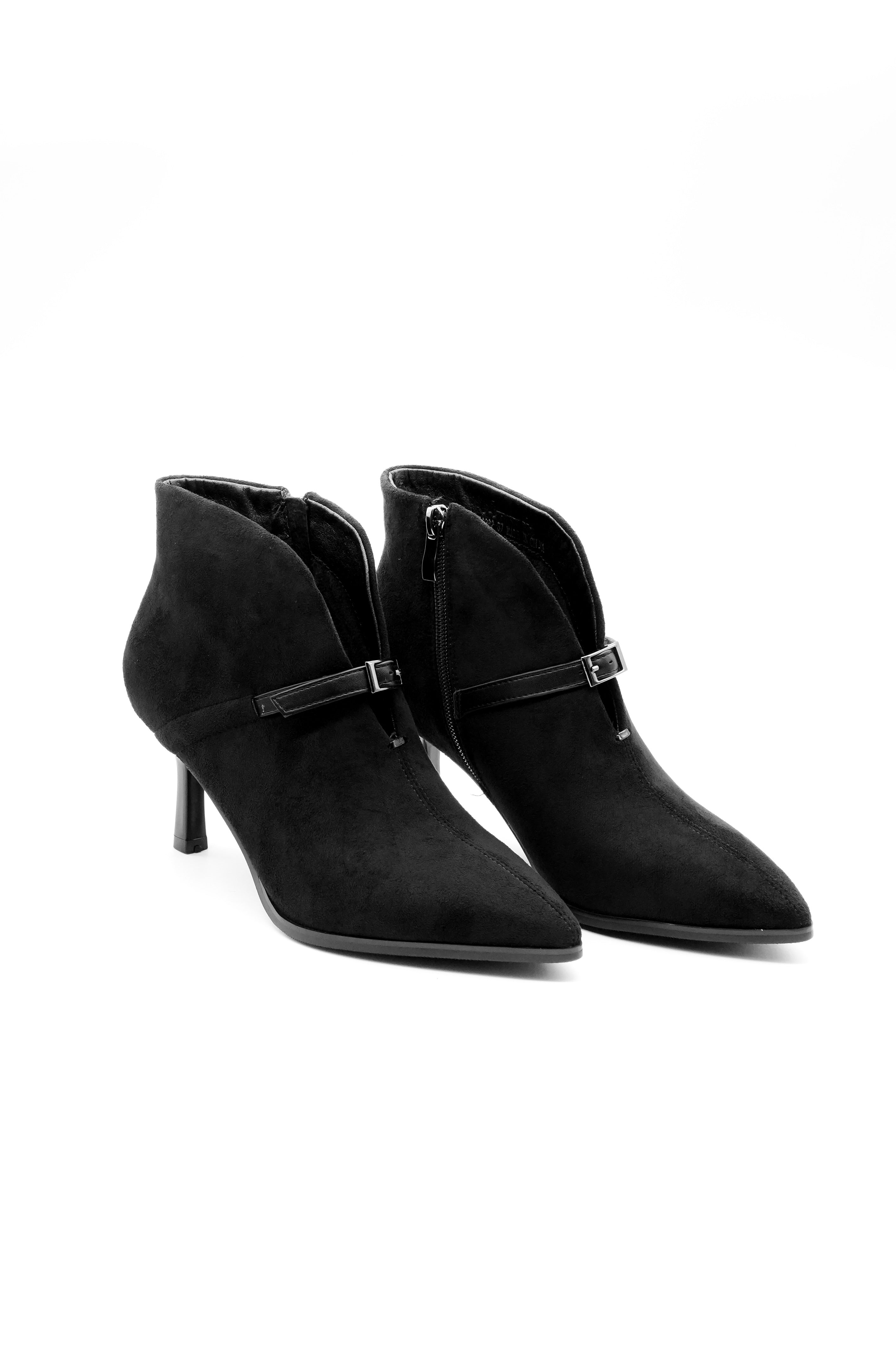 Pointed Boot