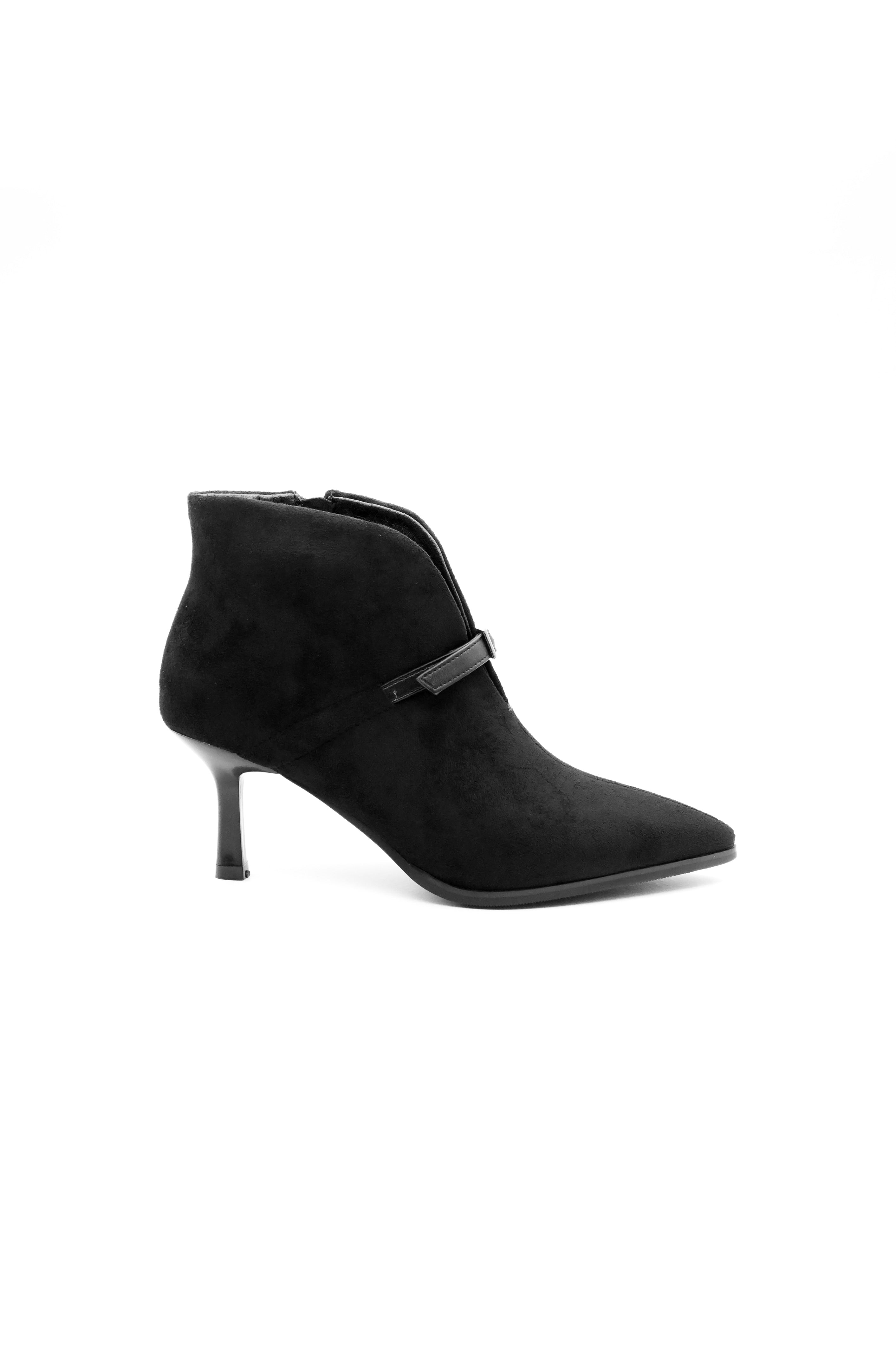 Pointed Boot