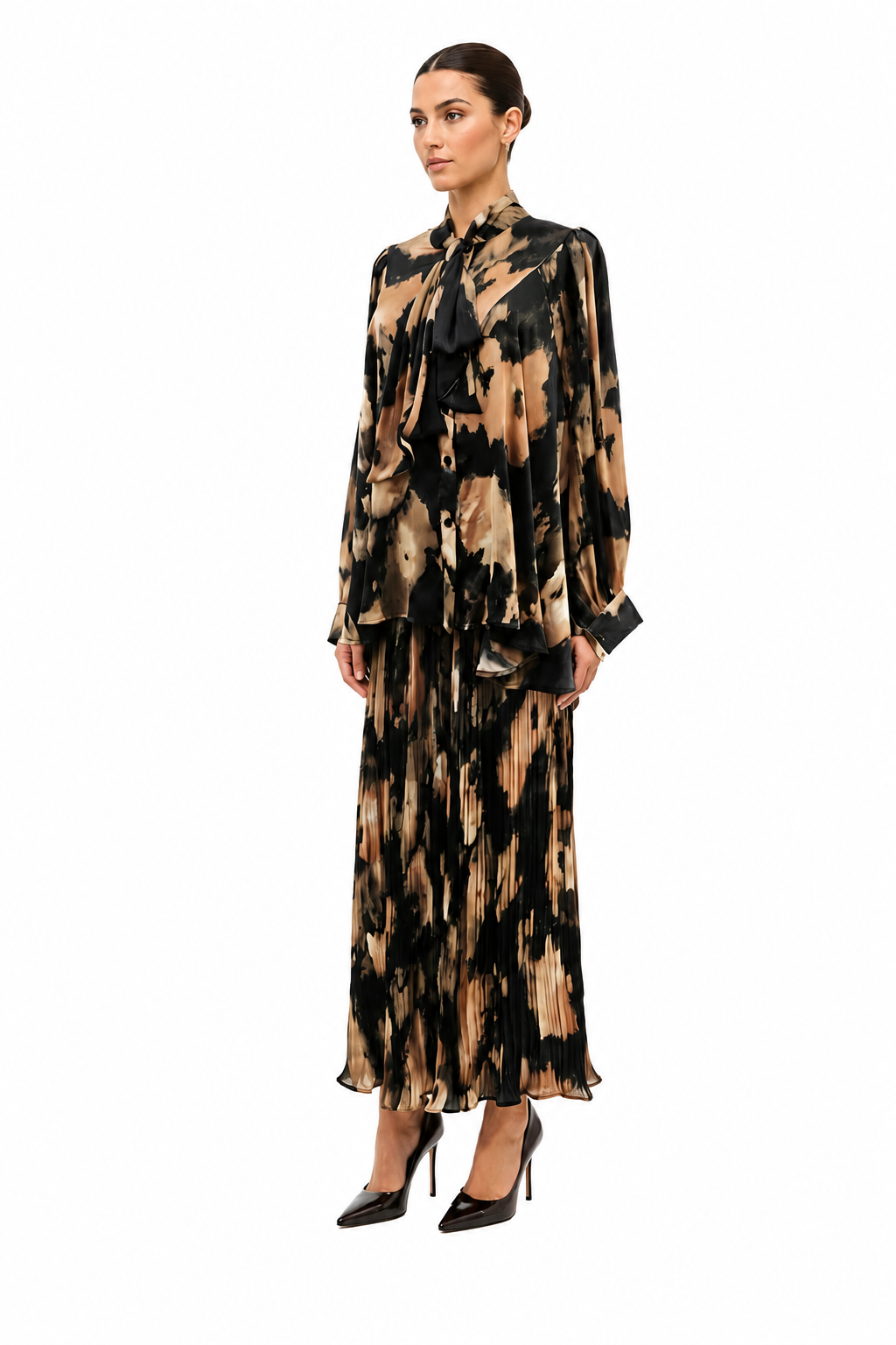 Yasmin Abstract Co-ord Set – Button-Front Long Sleeve  Elora