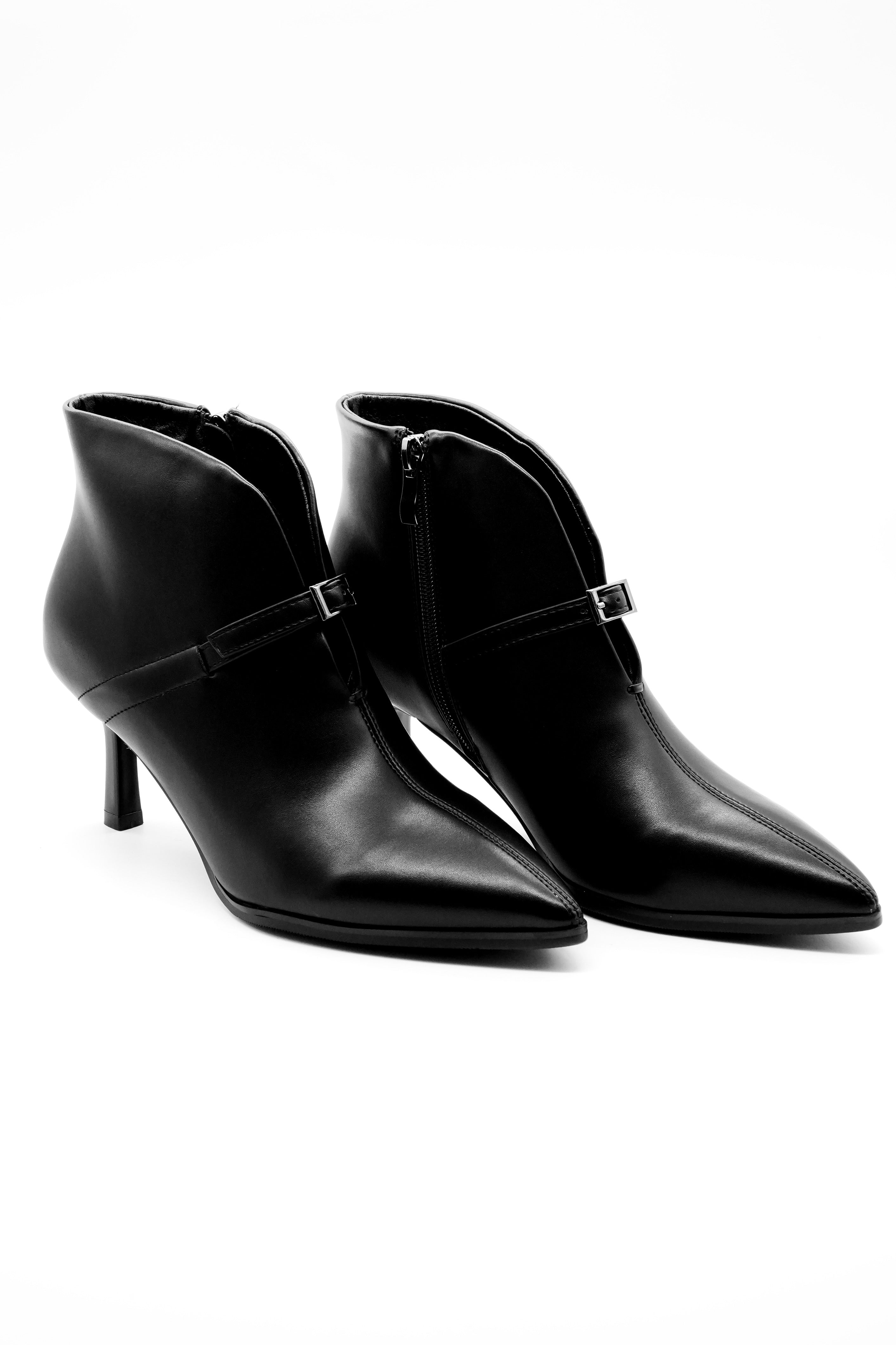 Pointed Boot