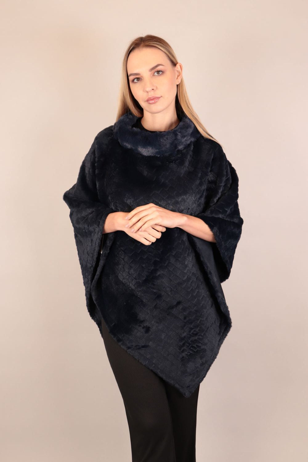 Soft Fur Woolen Poncho Voile Fashion